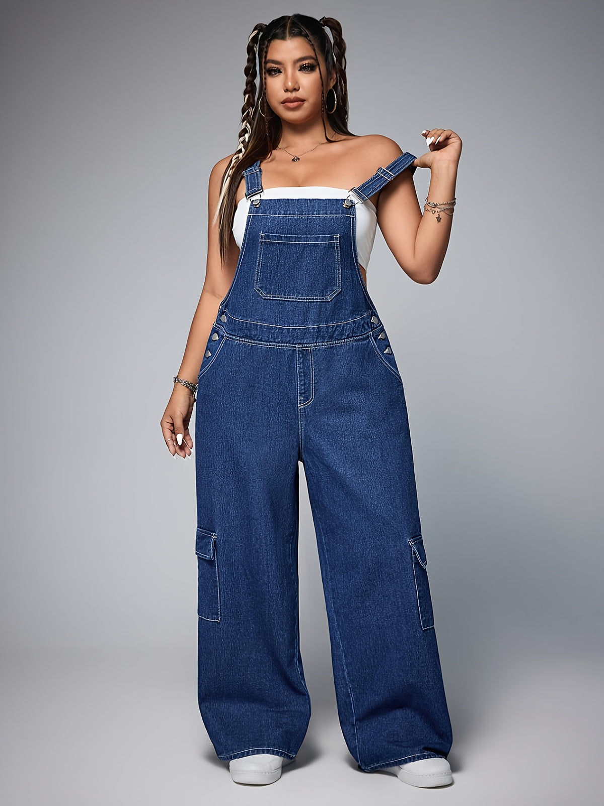 Salopette grande taille, poches pratiques, tenue franche, vu de dos