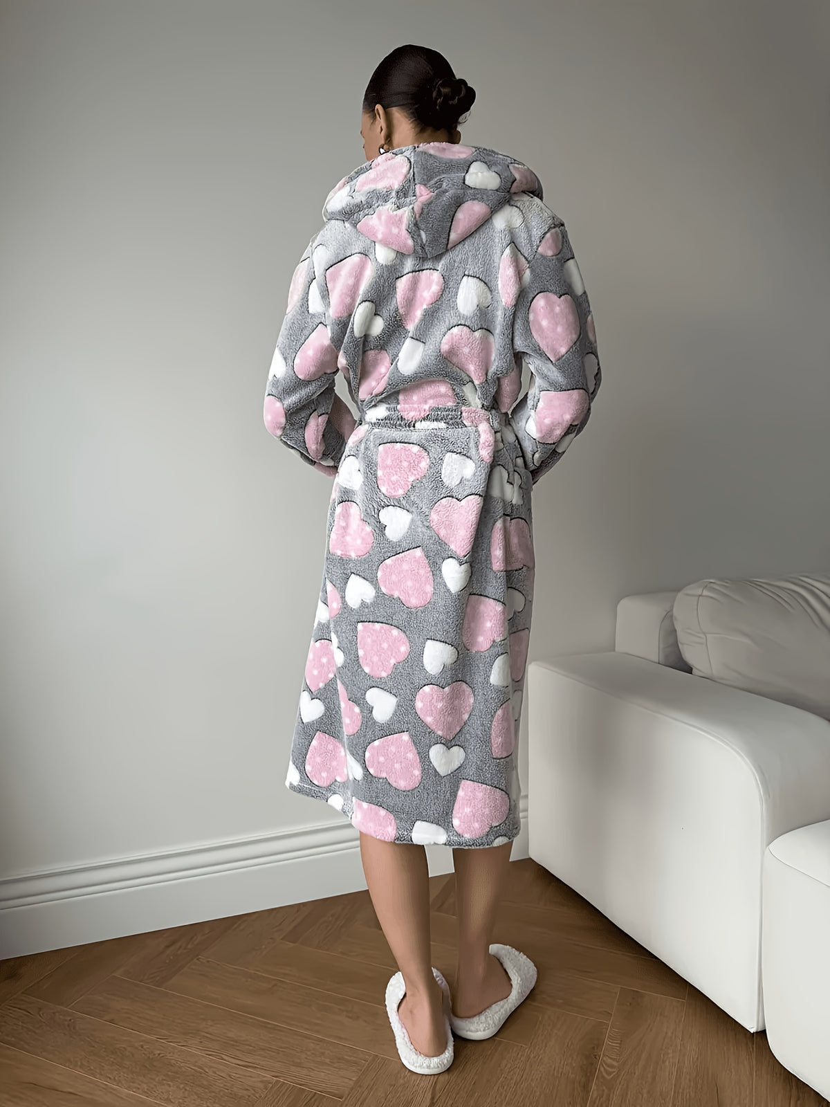 Peignoir grande taille, capuche, ceinture assortie, chaleur d'hiver, détail du tissu