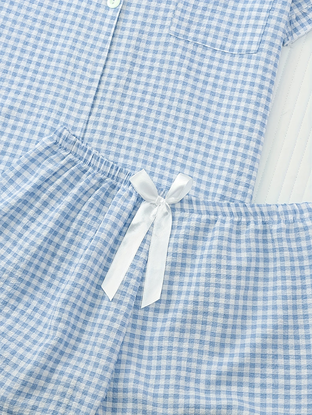 Pyjama grande taille à carreaux, manches courtes, vue de profil