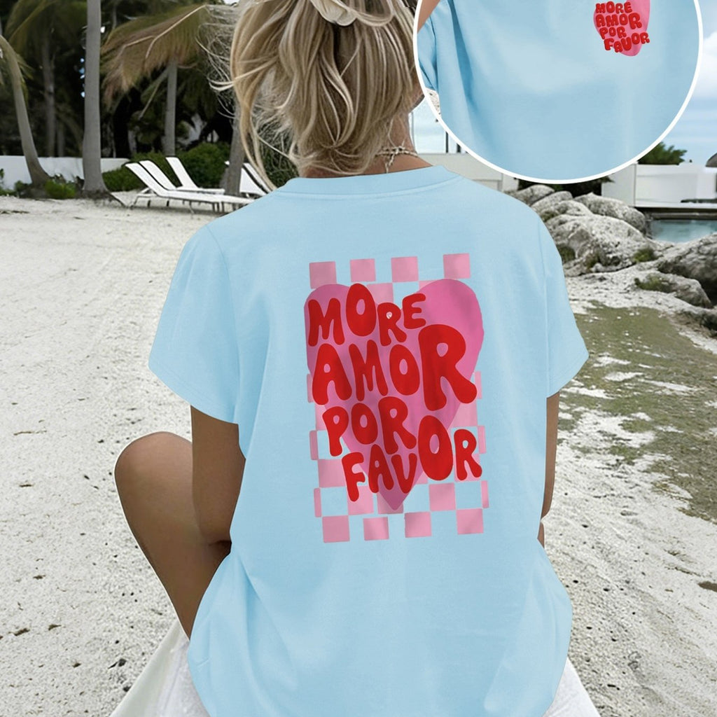 T-shirt grande taille, coupe ample, col rond, manches courtes, détail du col