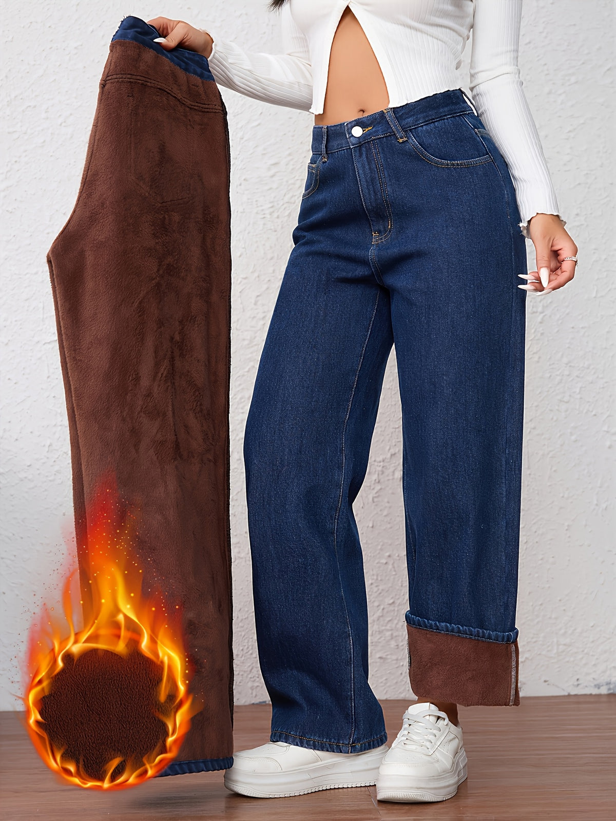 Pantalon grande taille, coupe droite, toucher naturel, délavage — matière : coton Image