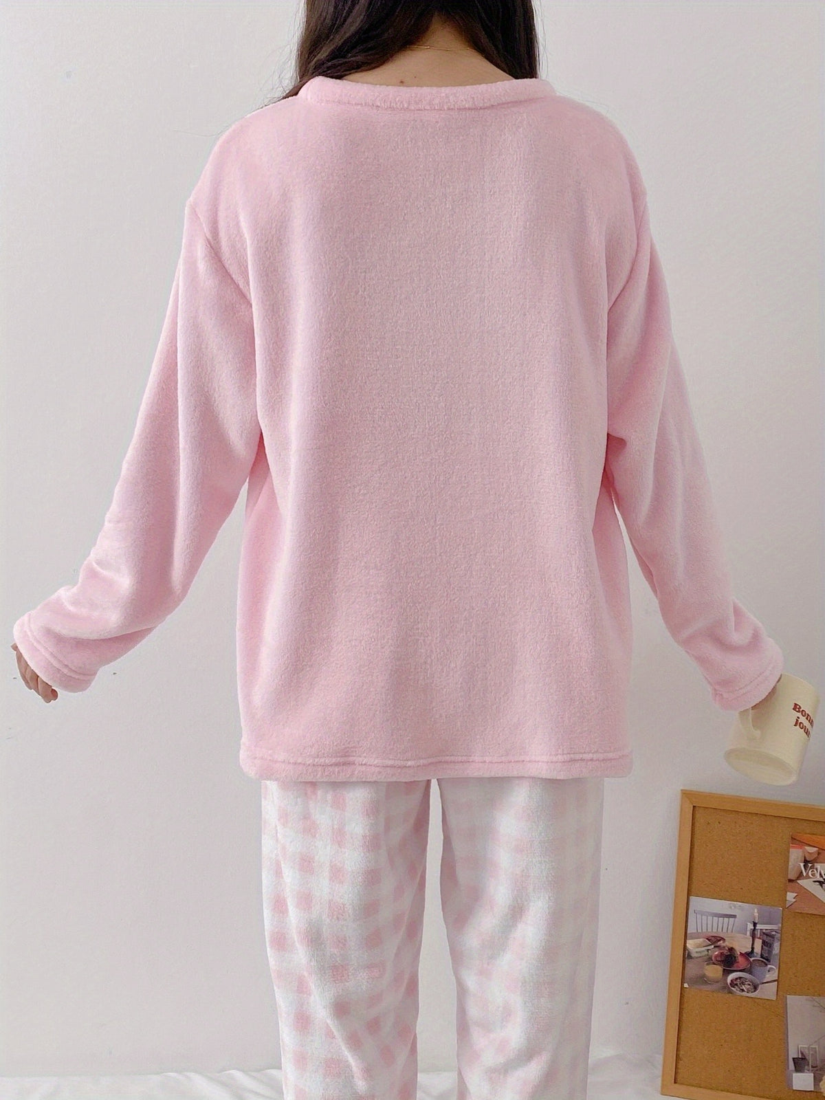 Pyjama grande taille, chaleur d'hiver, vu de dos