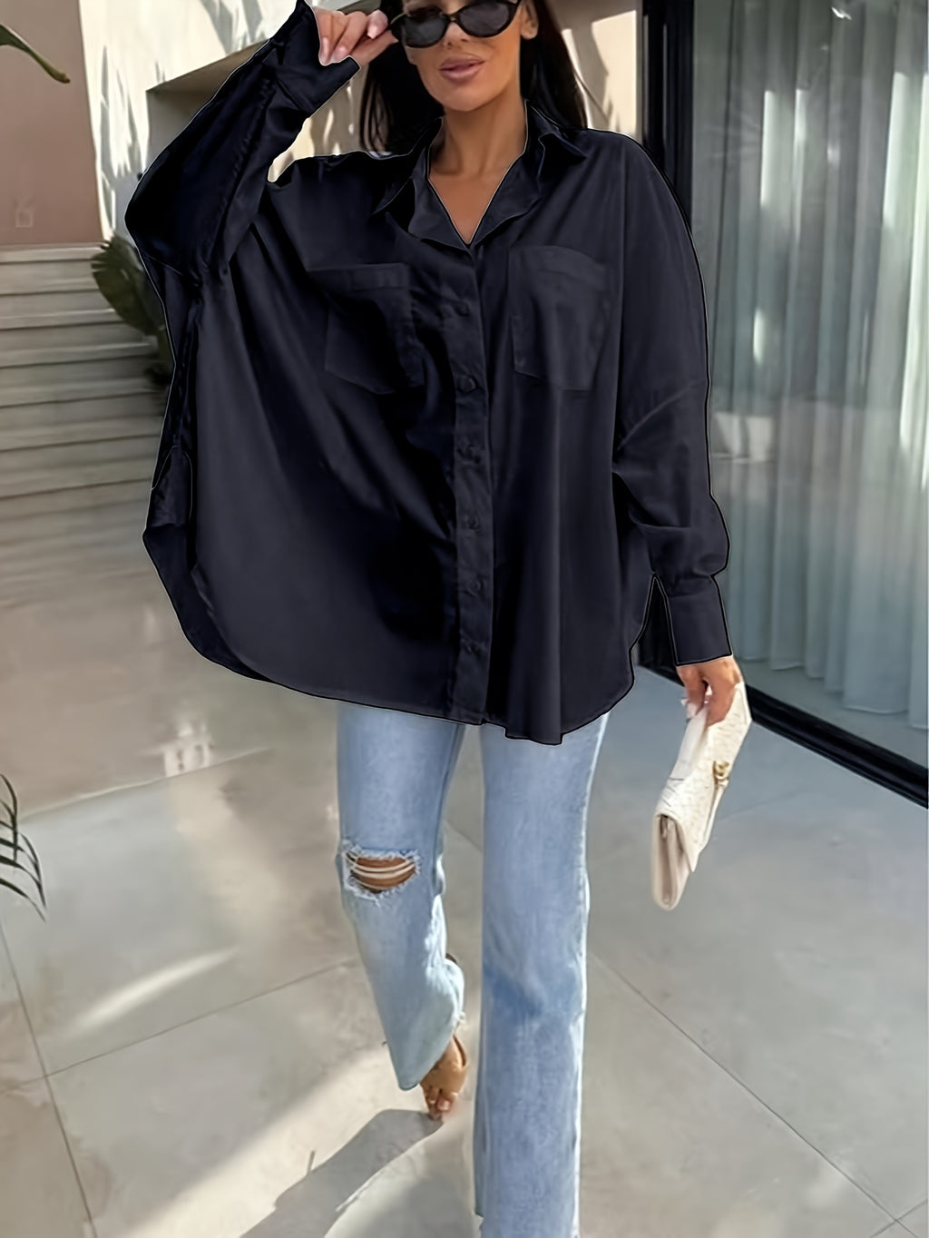 Chemise grande taille, coupe oversize, col à revers, allure élégante, mise en situation