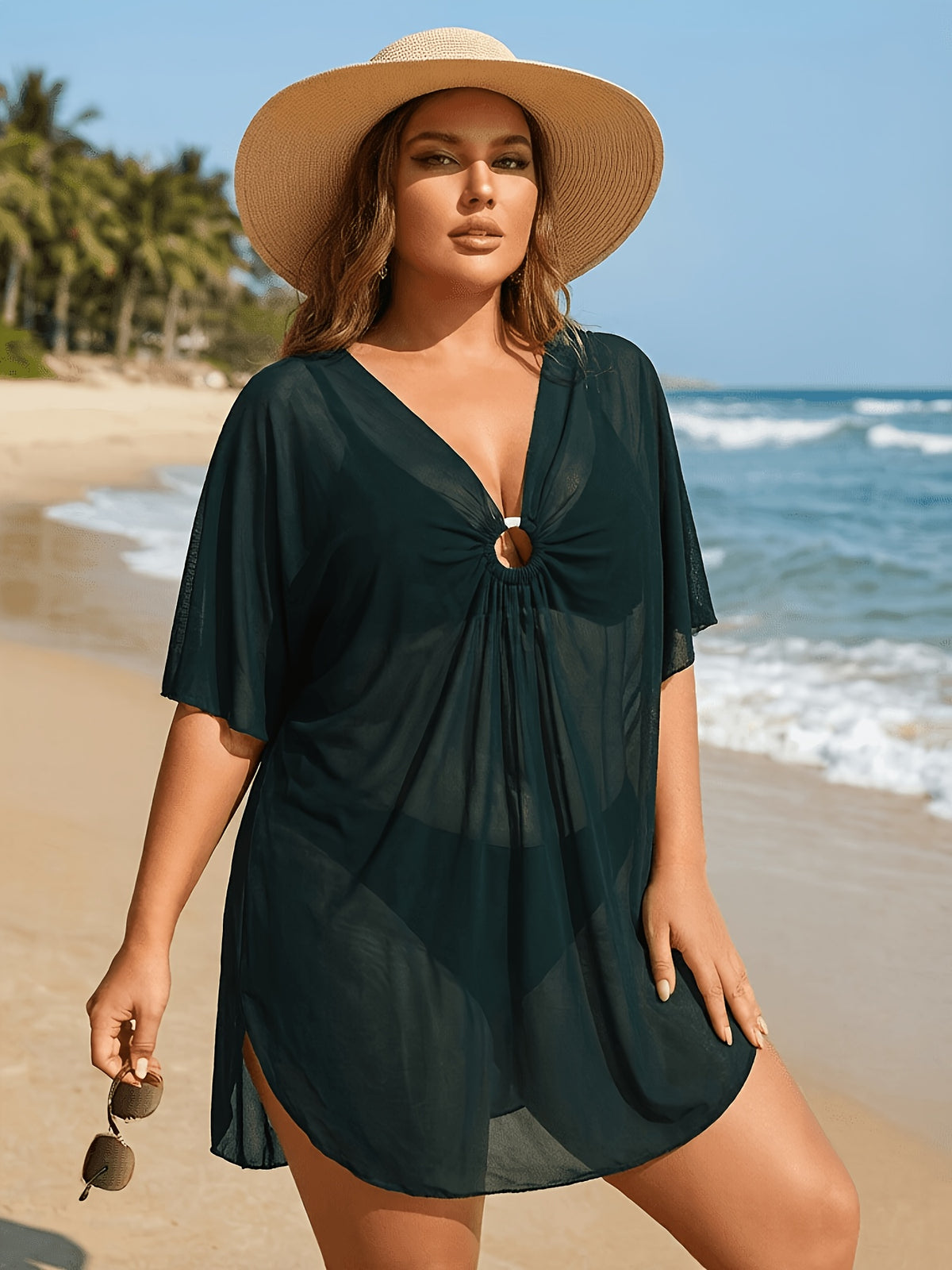 Robe de plage grande taille — Voile mesh à anneau au décolleté