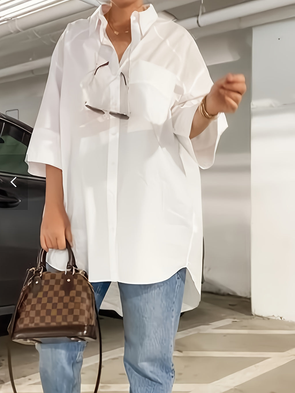 Chemise grande taille, coupe oversize, poches pratiques, gros plan