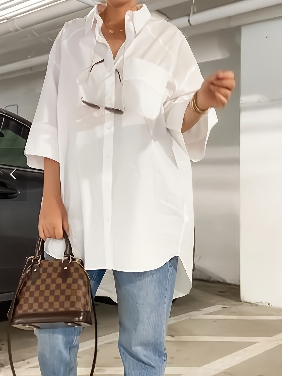 Chemise grande taille, coupe oversize, poches pratiques, gros plan