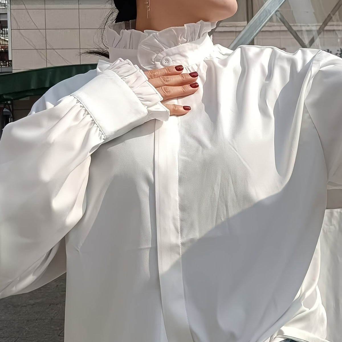 Chemise grande taille, col montant, volants — matière : polyester Image
