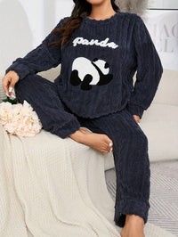 Pyjama grande taille à broderies, chaleur d'hiver