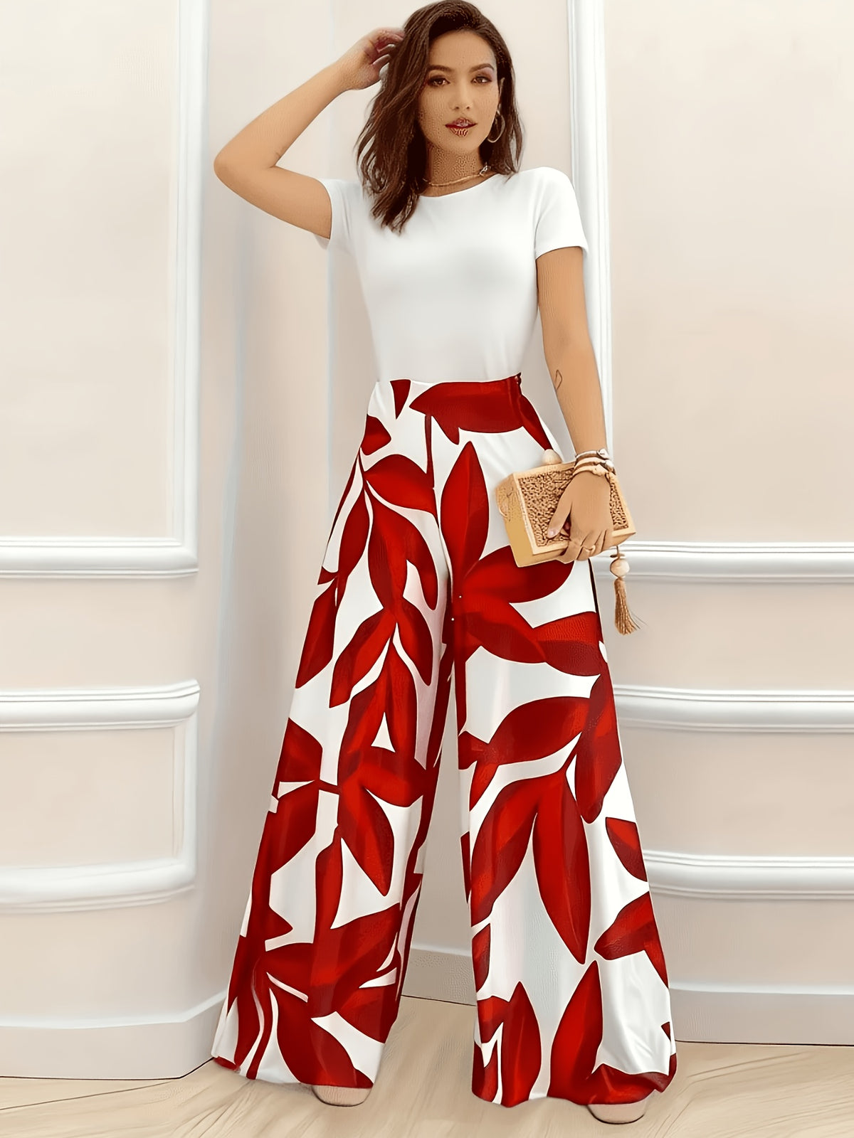 Pantalon grande taille à imprimé tropical, coupe évasée, détail du tissu