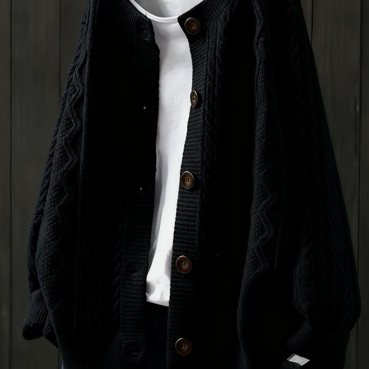 Cardigan grande taille, coupe oversize, boutonnage, manches longues, tissu opaque