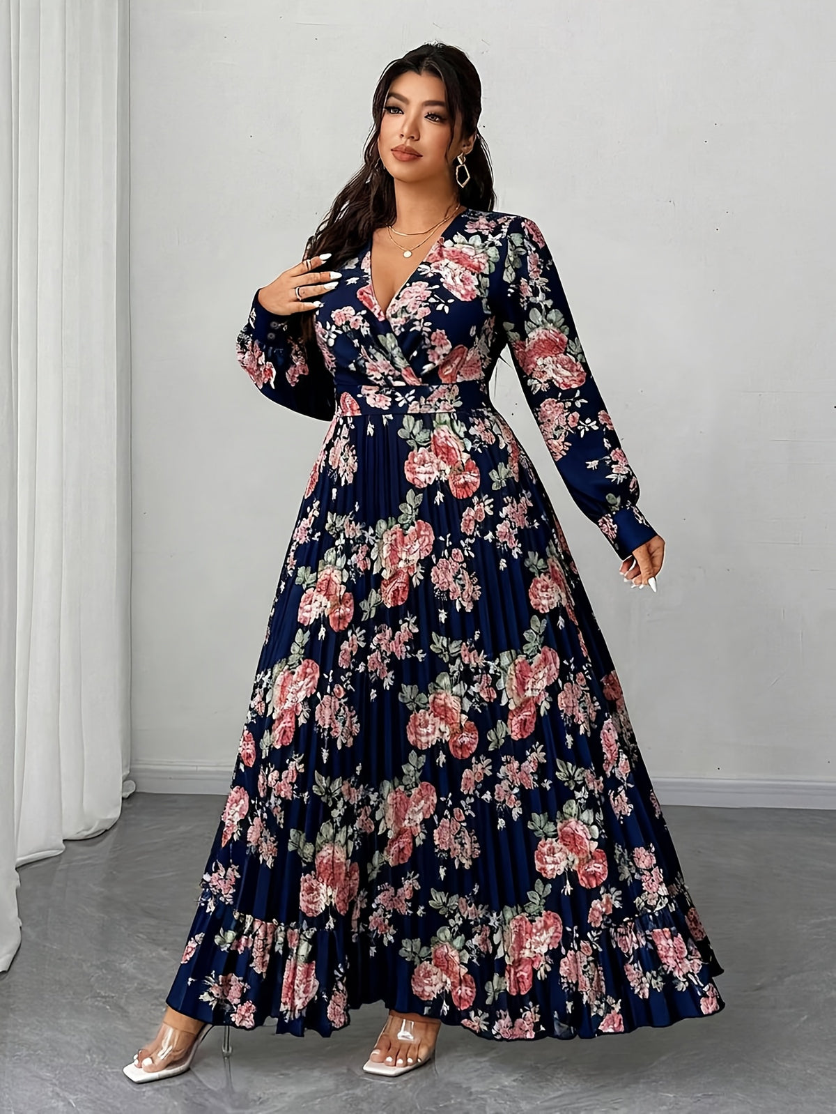 Robe longue grande taille — Roses, cache-cœur plissé soleil
