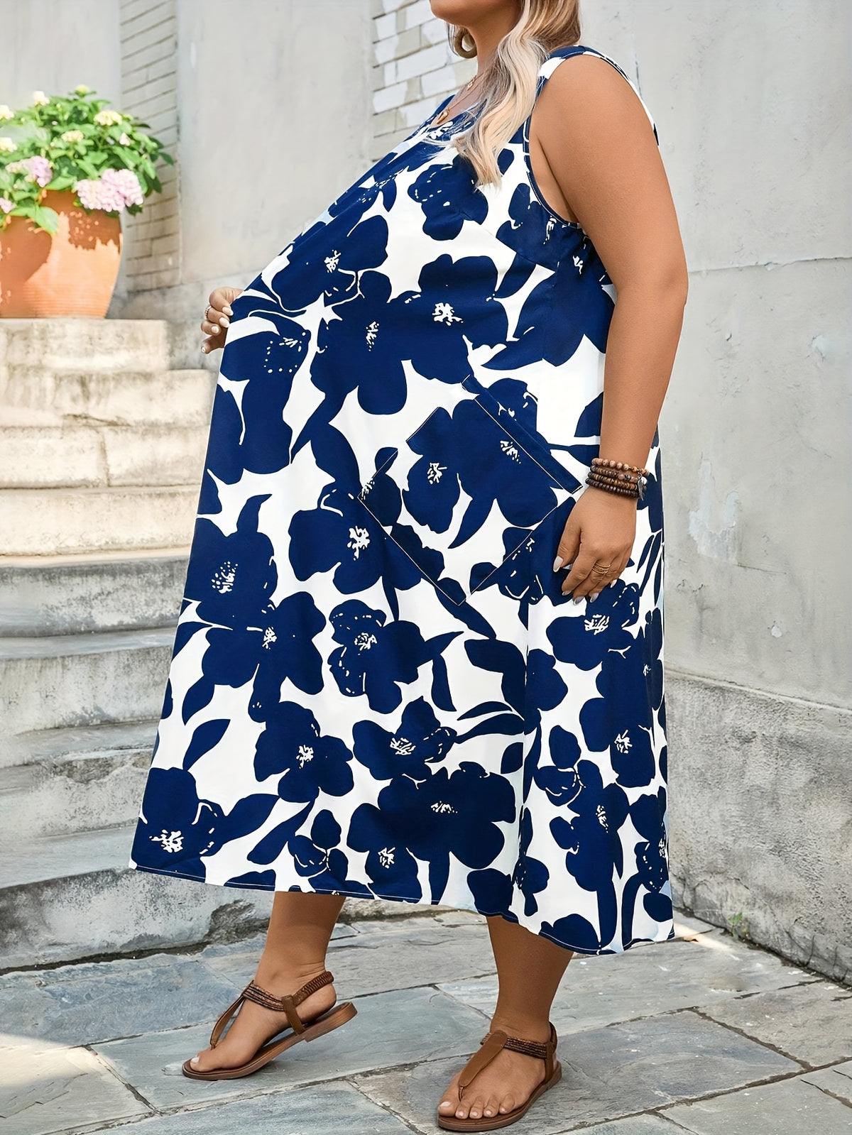 Robe midi grande taille — Grandes fleurs et poches latérales