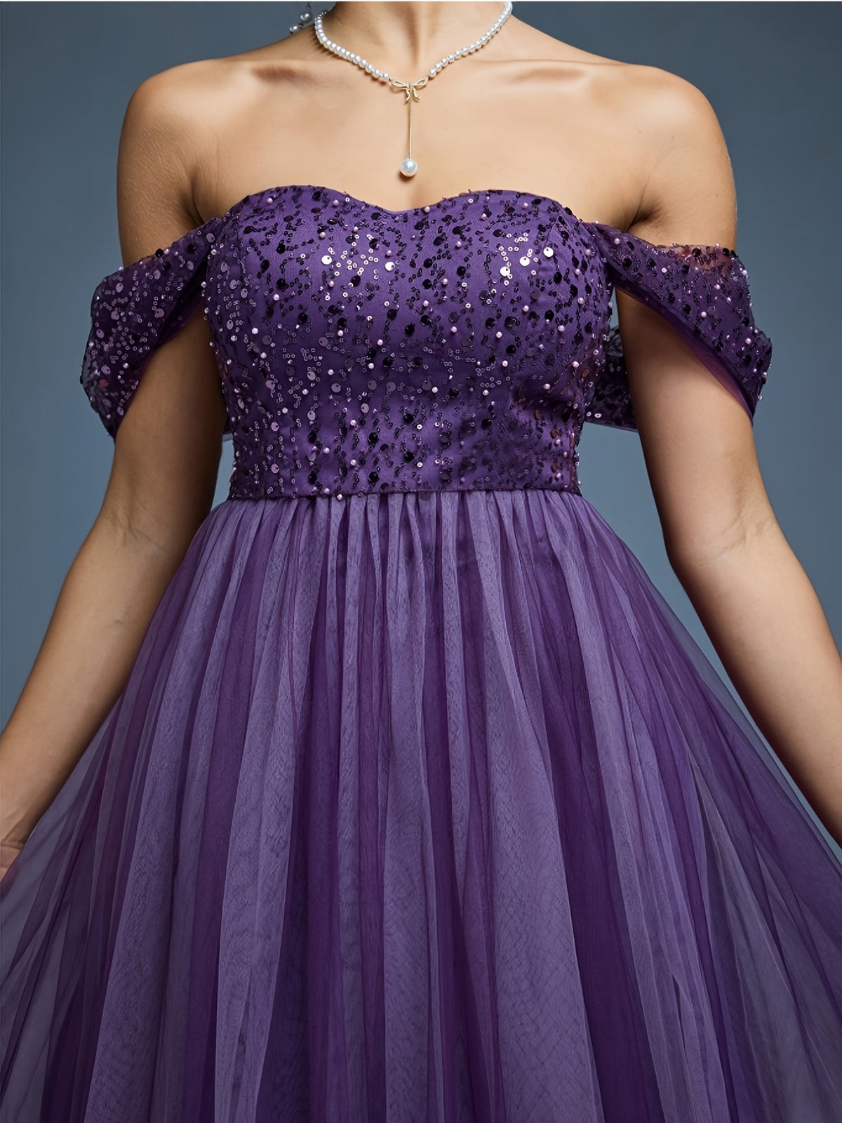 Robe de soirée grande taille — Tulle violet sequins perlés