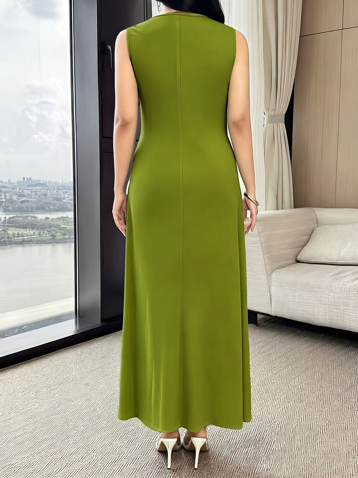 Robe longue grande taille — Bleu canard, anneau doré à la taille