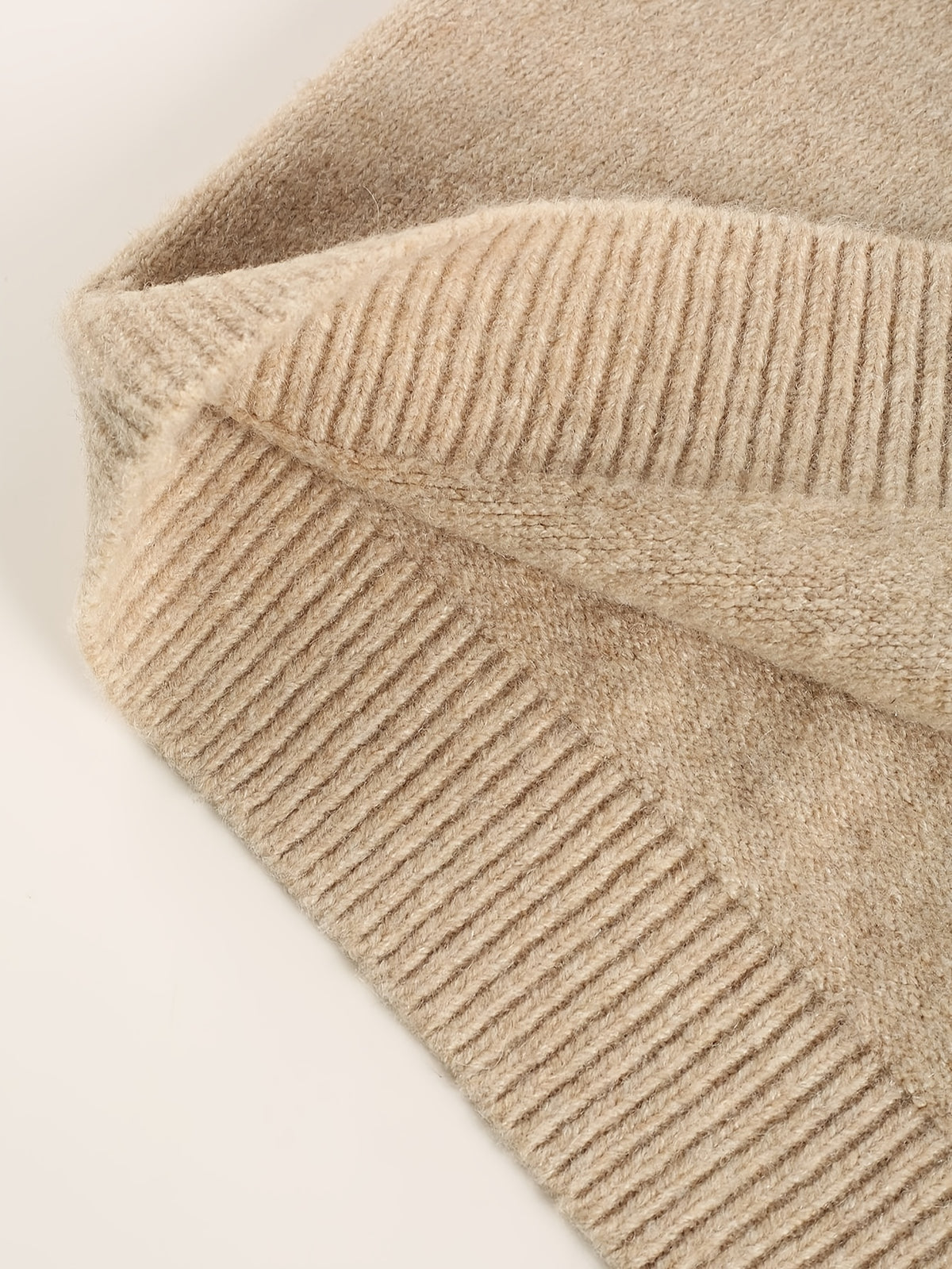 Cardigan grande taille à rayures, coupe oversize, col rond, chaleur d'hiver, détail du col