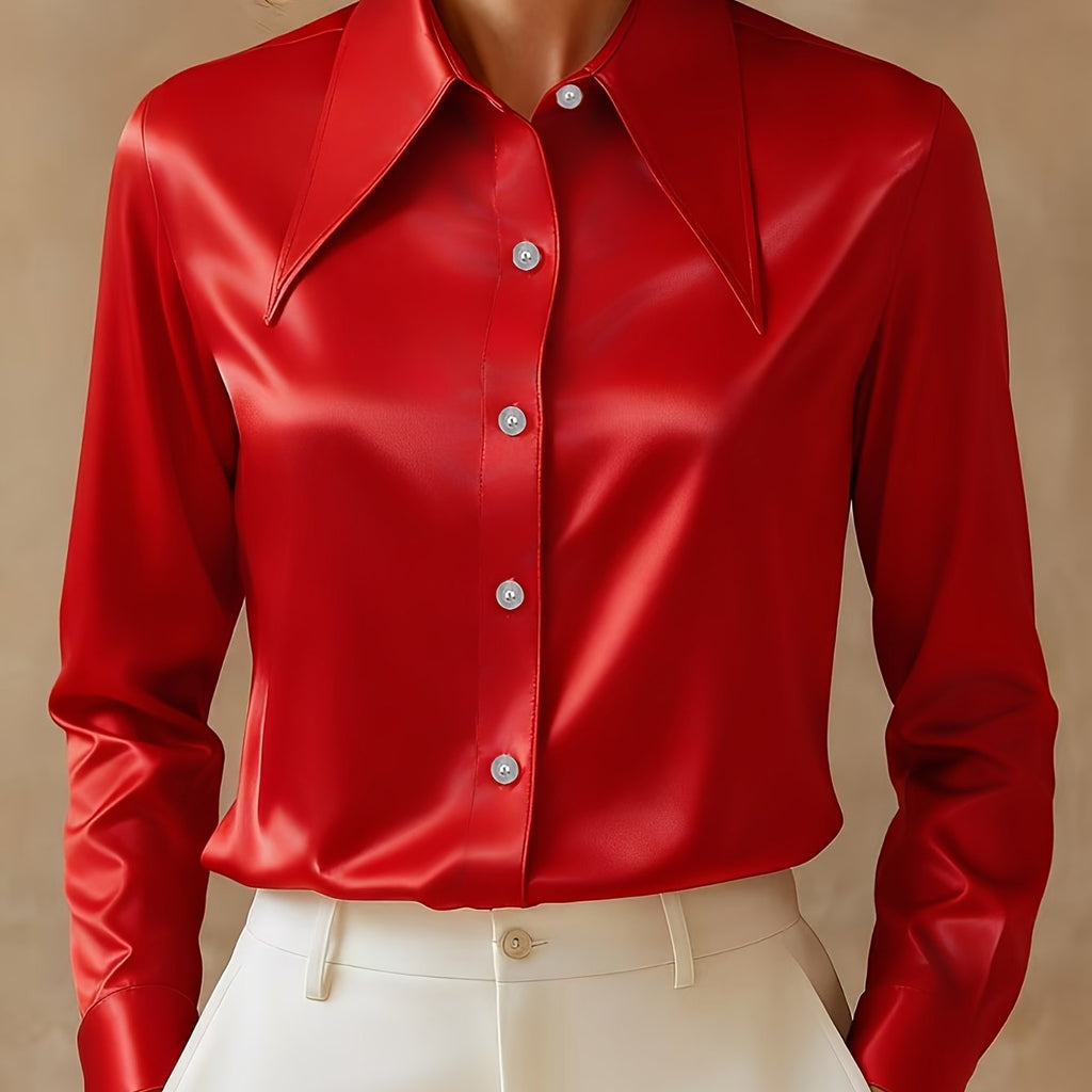 Blouse grande taille en satin, tombé fluide, tissu opaque