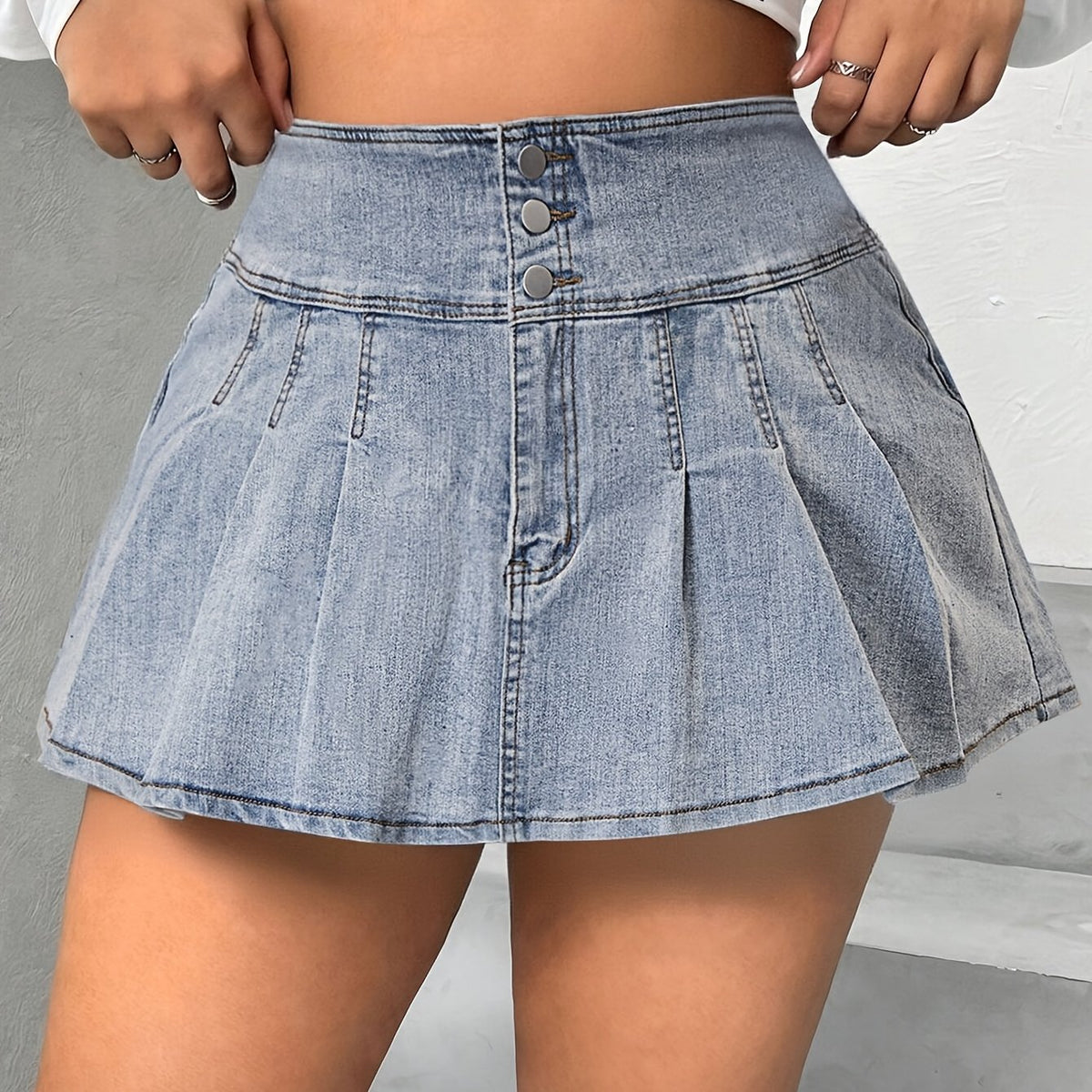 Jupe grande taille, plissés, tenue franche — matière : denim Image