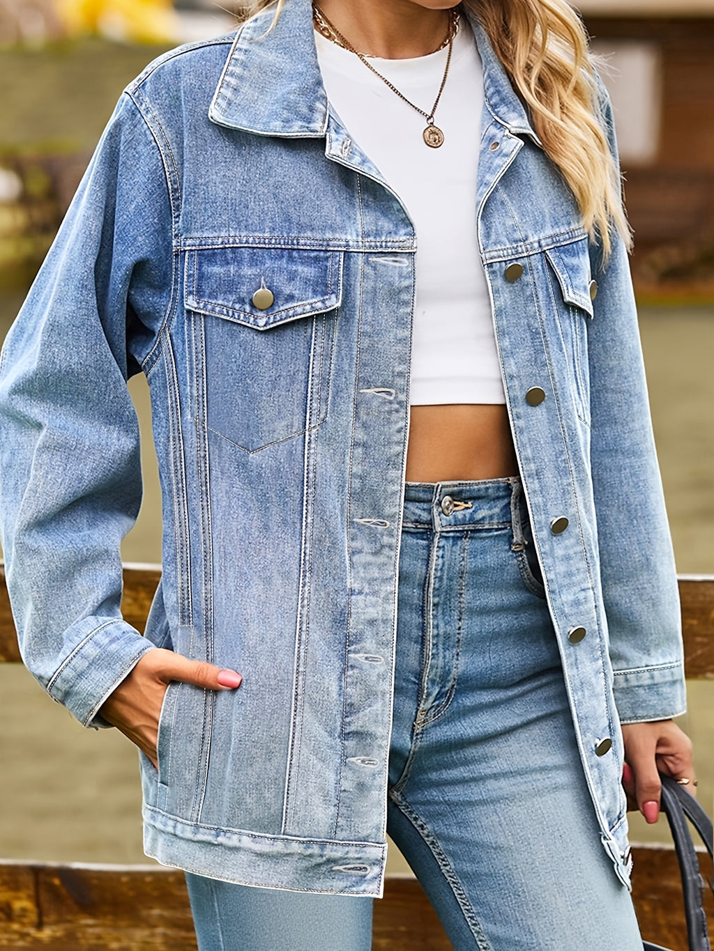 Veste grande taille, coupe oversize, poches plaquées, tenue franche, autre coloris