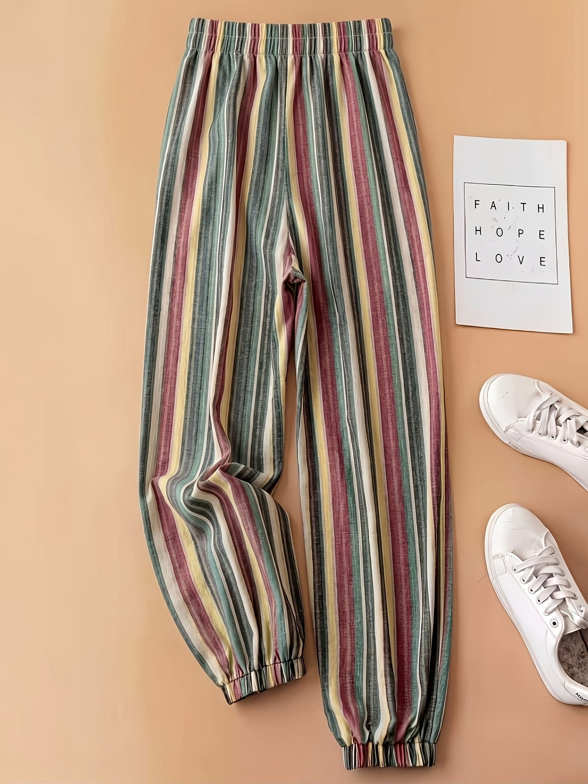 Pantalon grande taille à rayures, coupe droite, cordon, gros plan