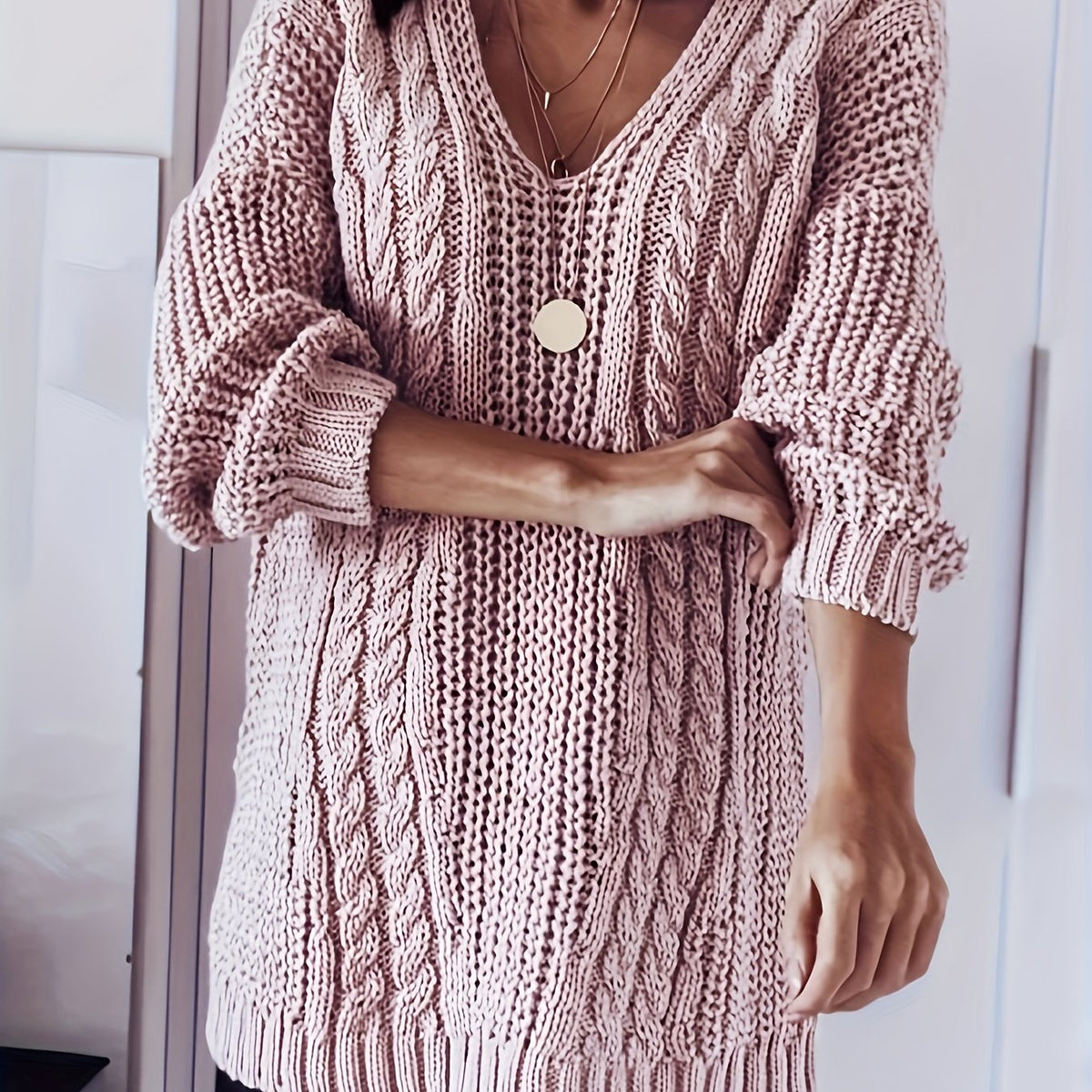 Pull grande taille, col V, forte élasticité — matière : polyester Image