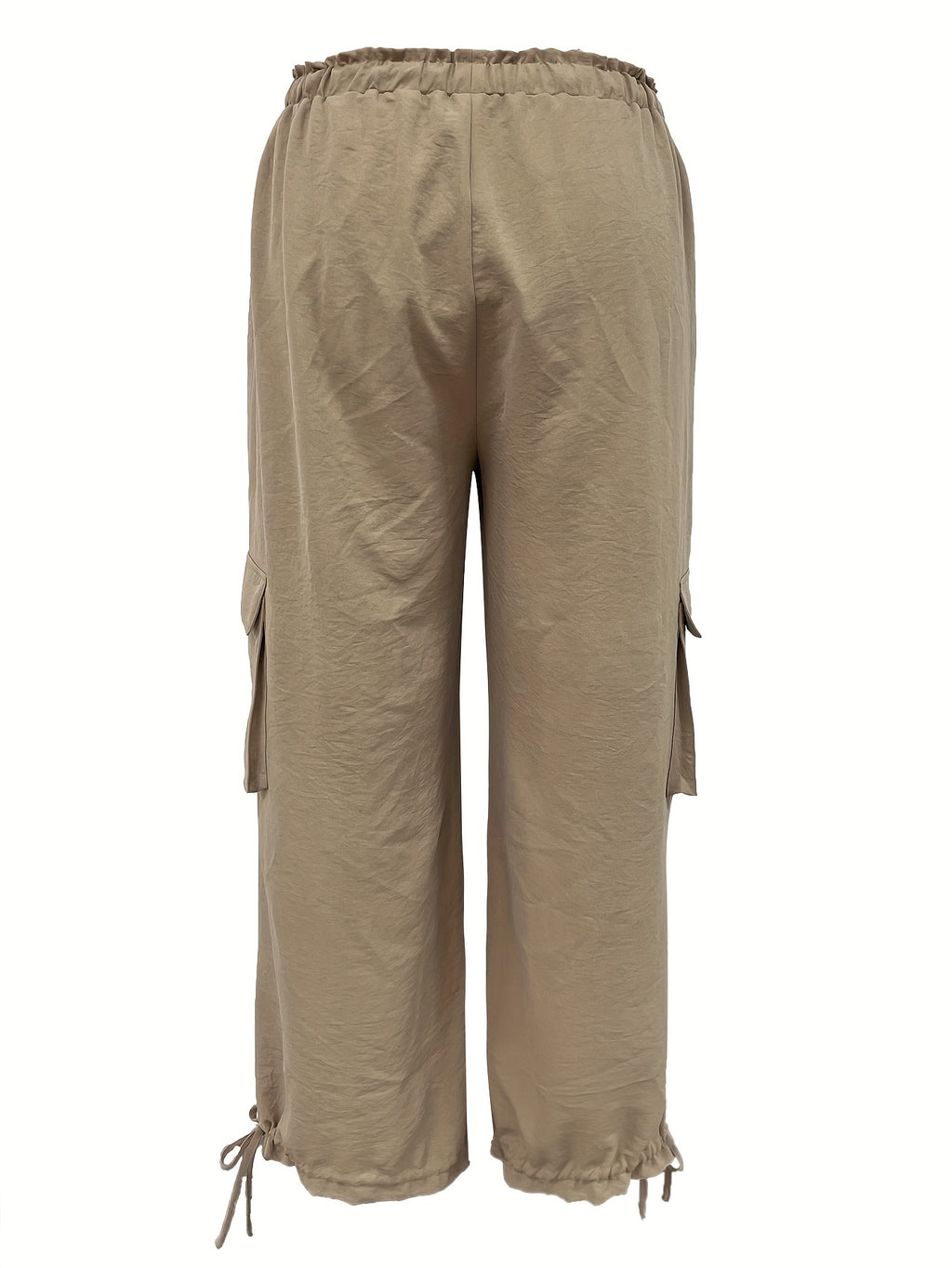 Pantalon grande taille, poches pratiques, cordon de serrage, détail du col