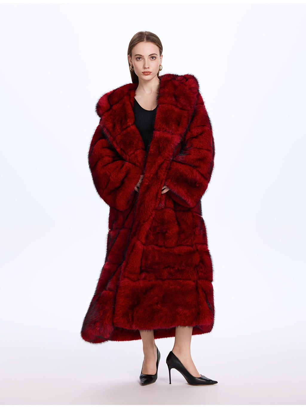 Manteau grande taille, coupe oversize, capuche, chaleur d'hiver, détail du col