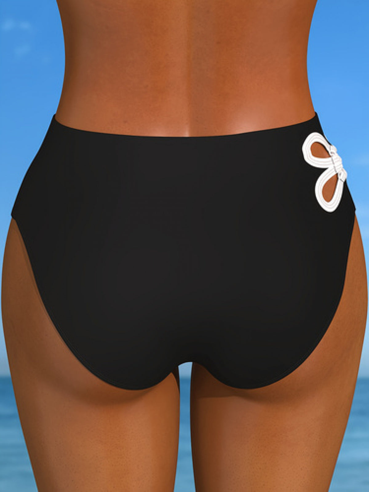 Bas de maillot grande taille, ceinture haute et boucle écrue