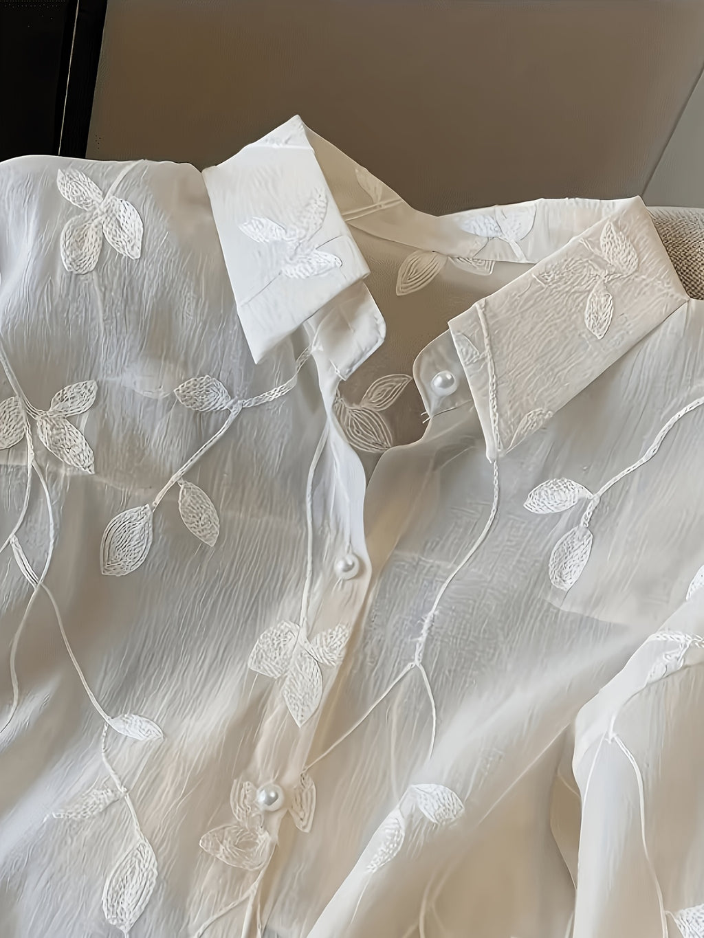 Cardigan grande taille, coupe oversize, porté de face
