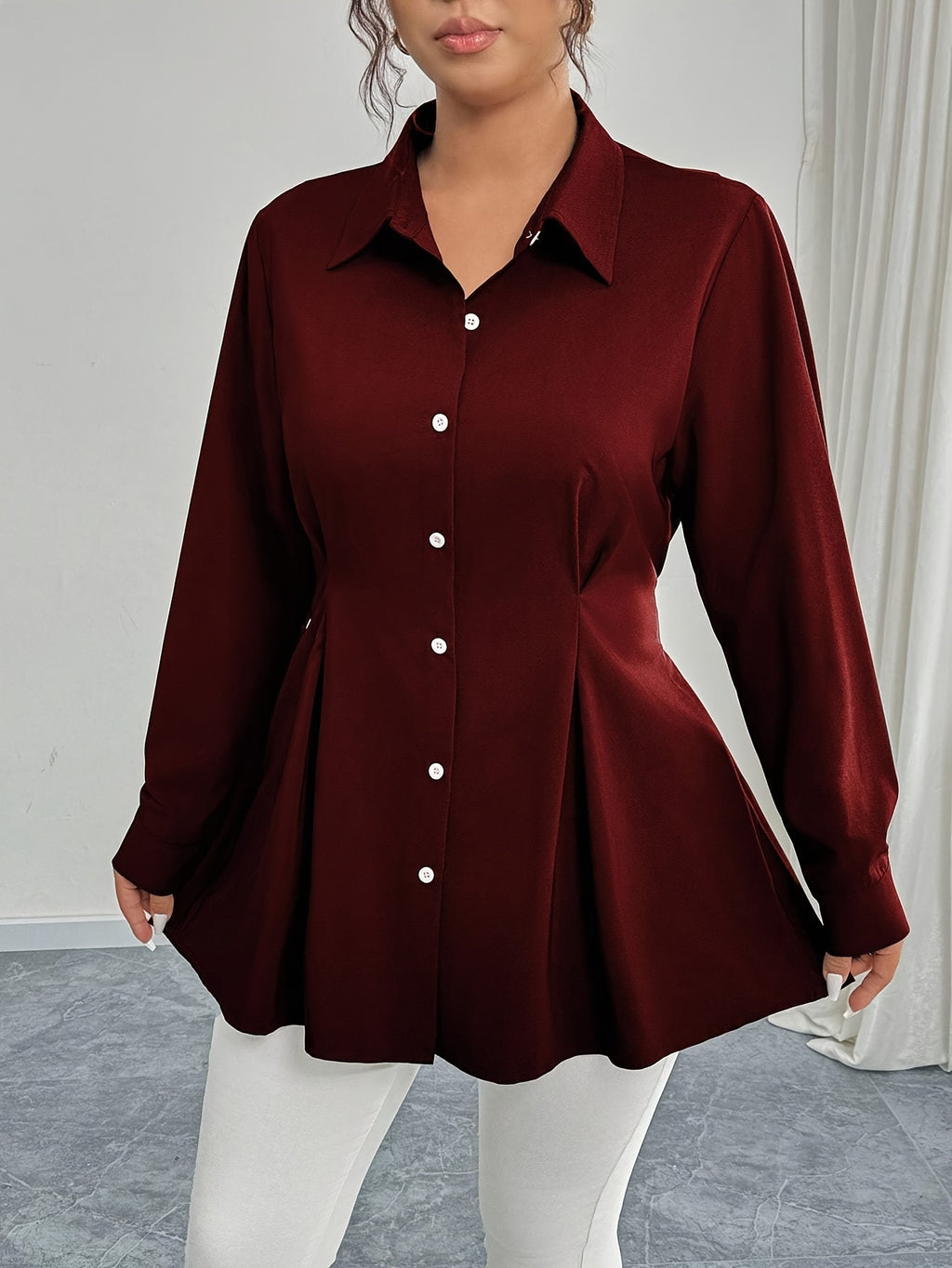 Chemise grande taille, col polo, mise en situation