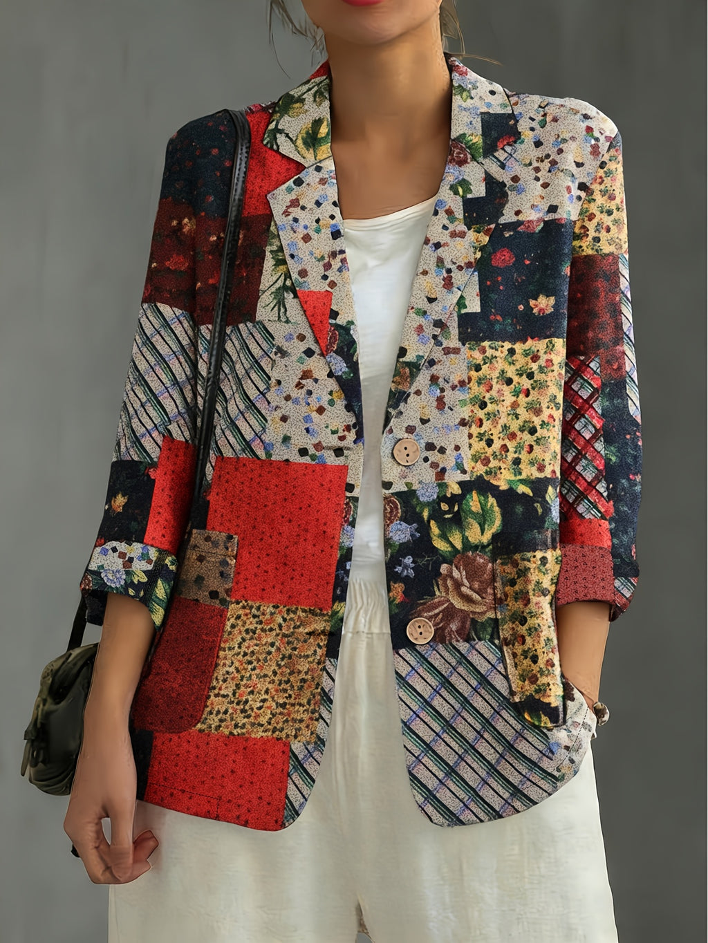 Blazer grande taille à imprimé fleuri, coupe ample, tombé fluide, vue de profil