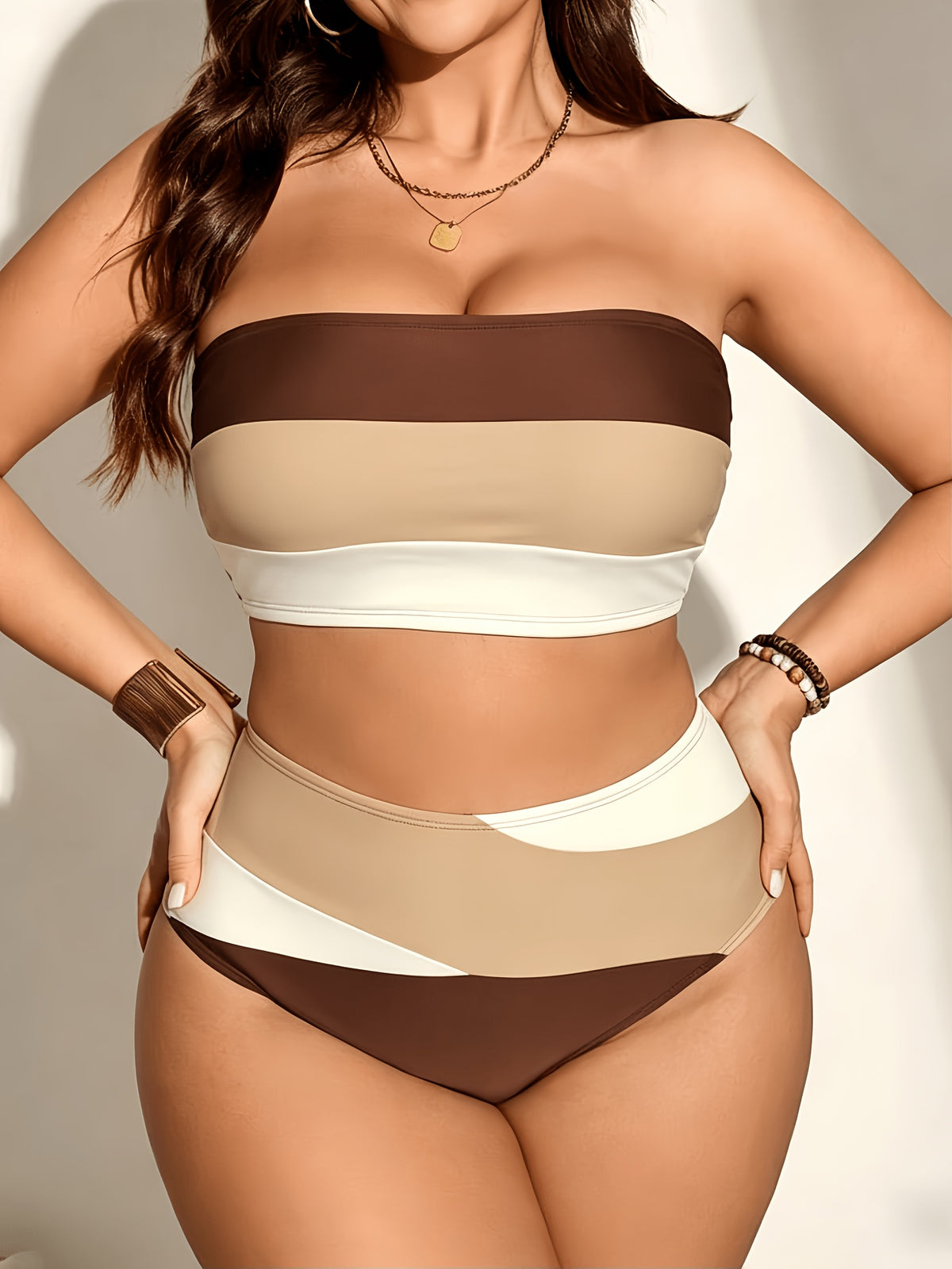 Bikini bandeau grande taille — Bandes camel ou vert d'eau