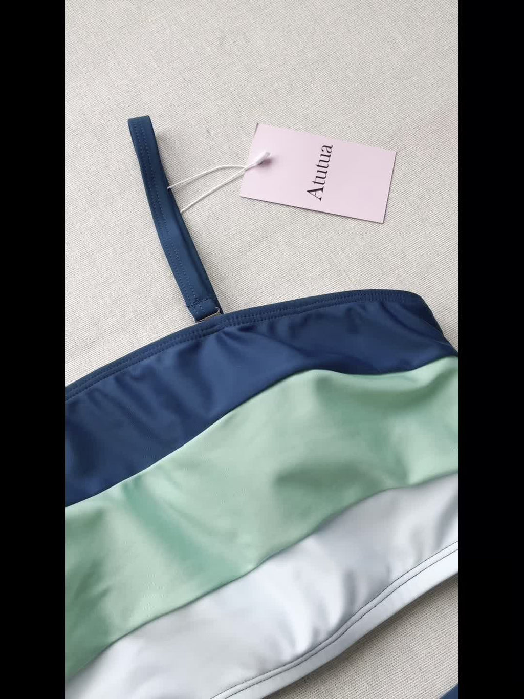 Bikini bandeau grande taille — Bandes camel ou vert d'eau