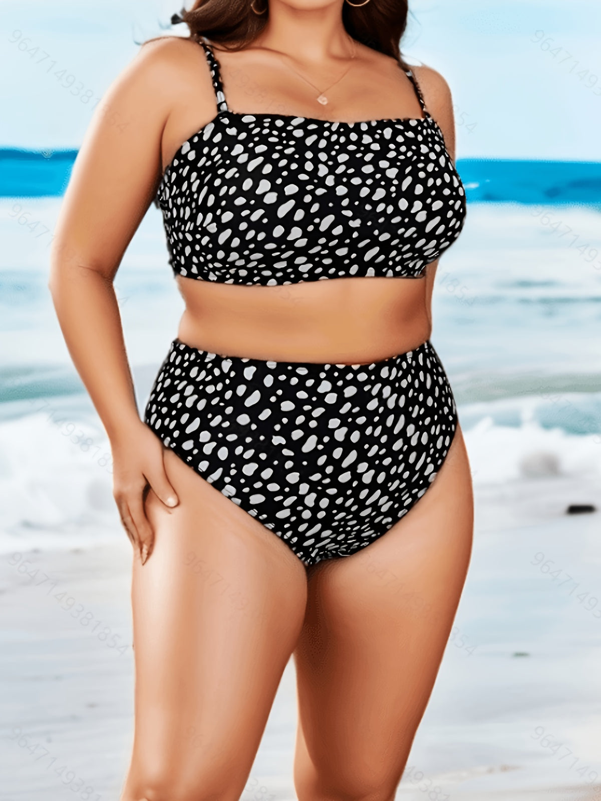 Bikini grande taille — Taches blanches sur fond noir, taille haute