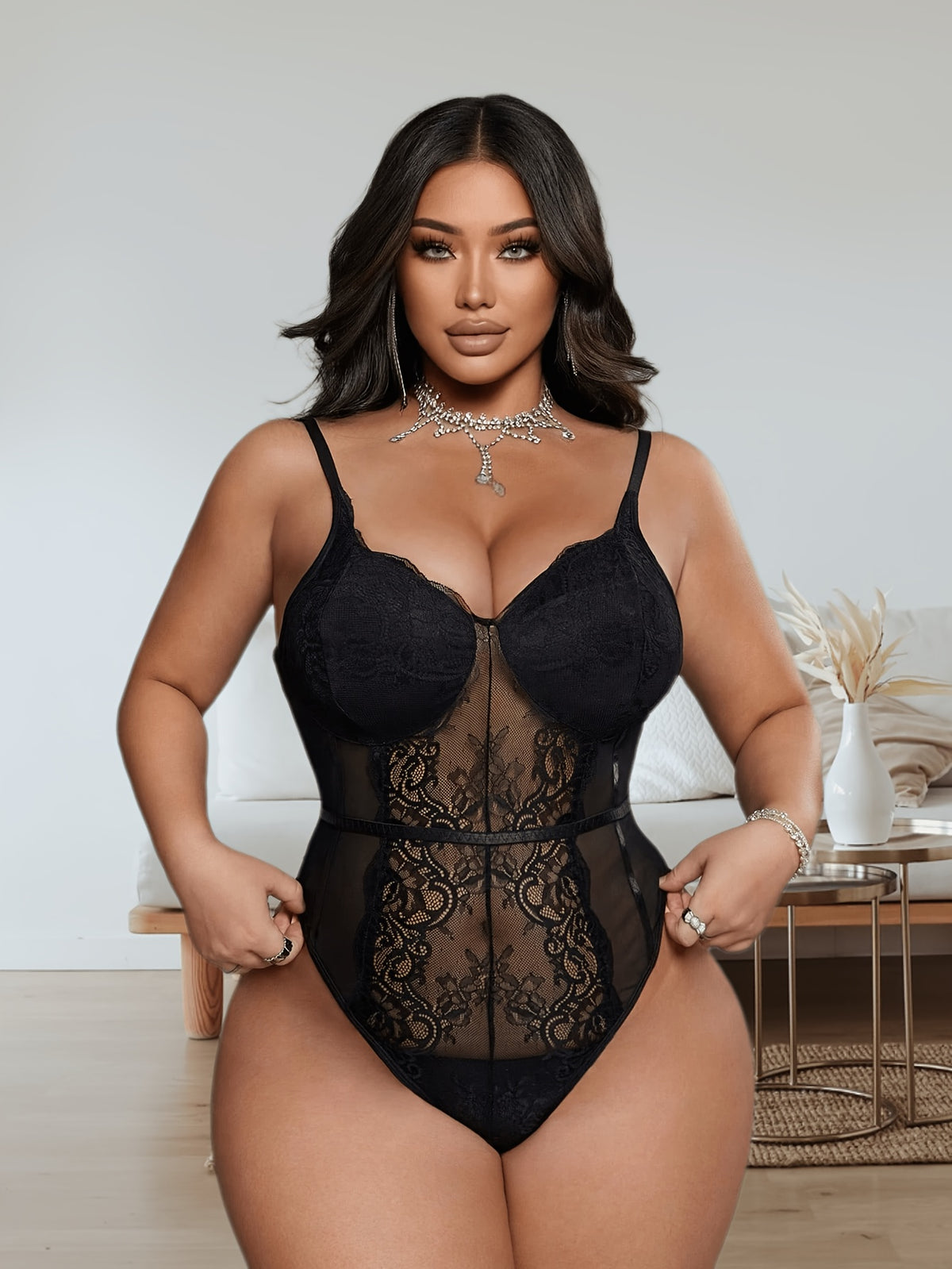 Body gainant grande taille en dentelle sans manches, effet ajouré