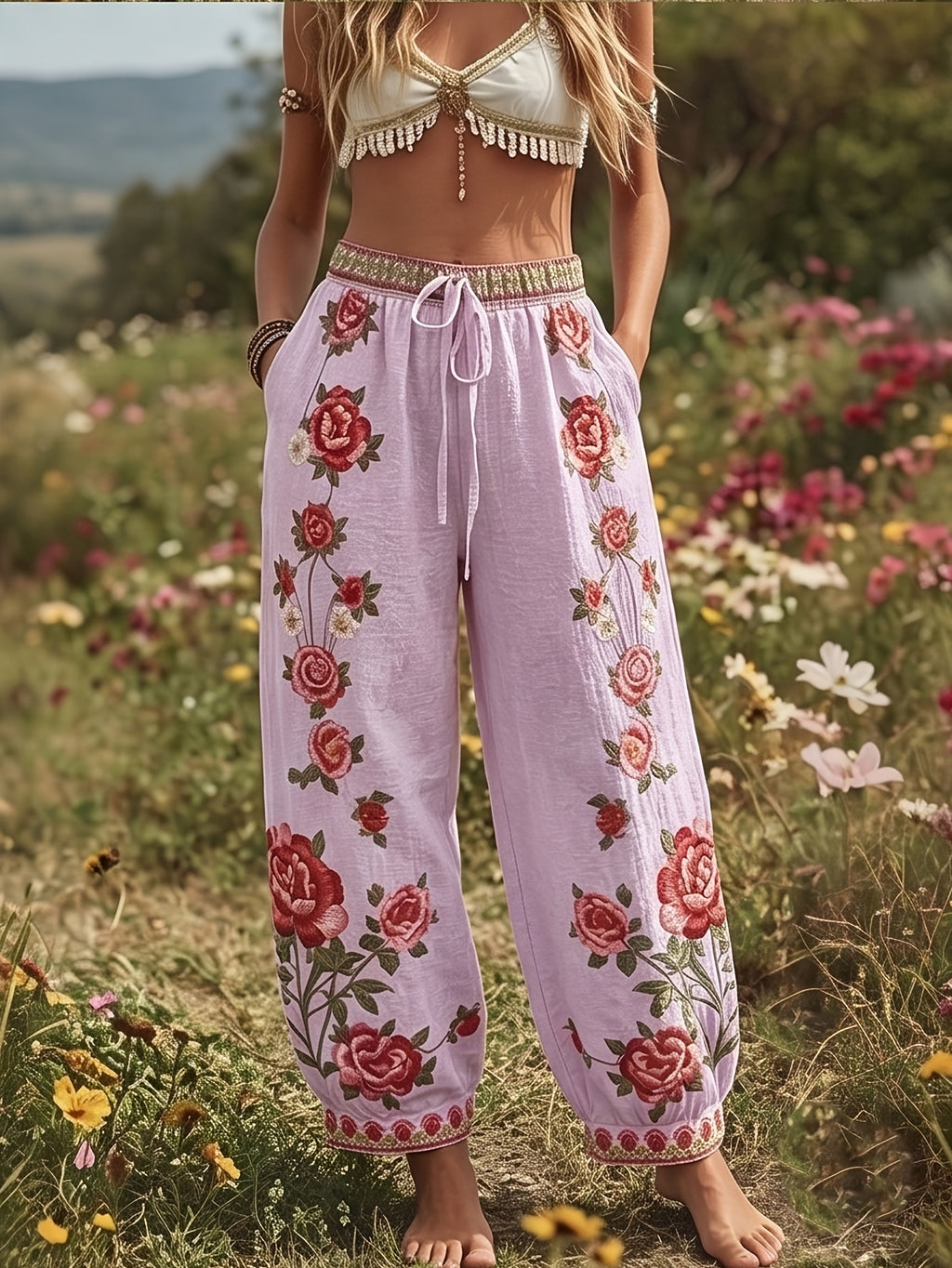 Pantalon grande taille à imprimé fleuri, coupe ample, détail du col