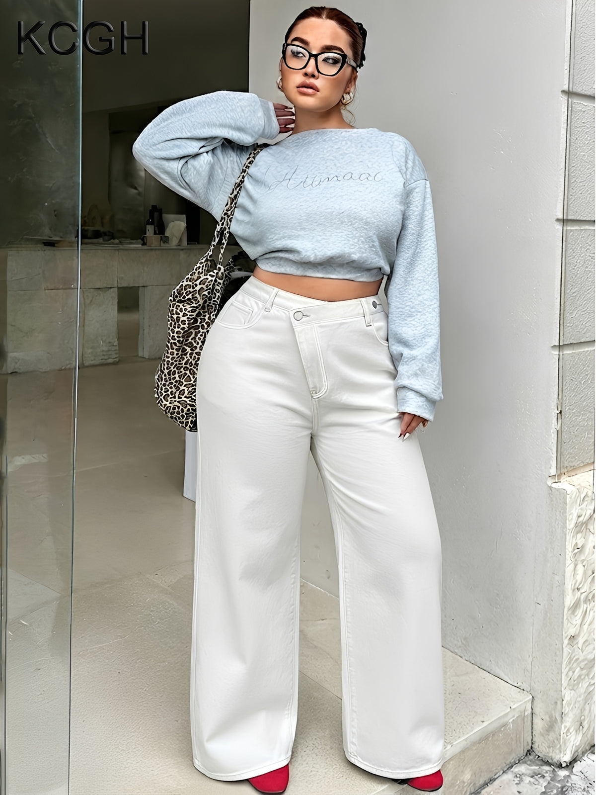 Pantalon grande taille, coupe oversize, tenue franche, esprit décontracté, tissu opaque