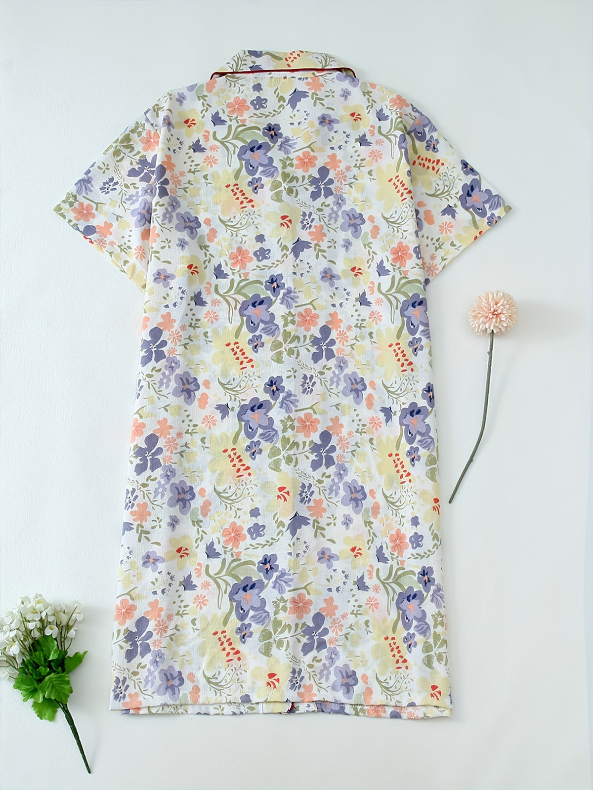 Chemise grande taille à imprimé fleuri, col à revers, boutonnage Image