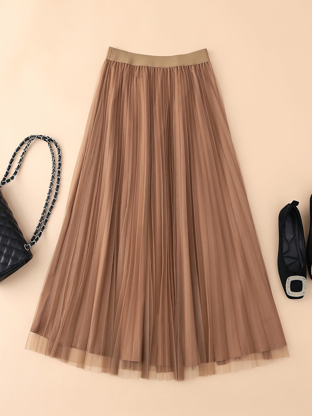 Jupe grande taille, plissés, allure élégante, détail du col