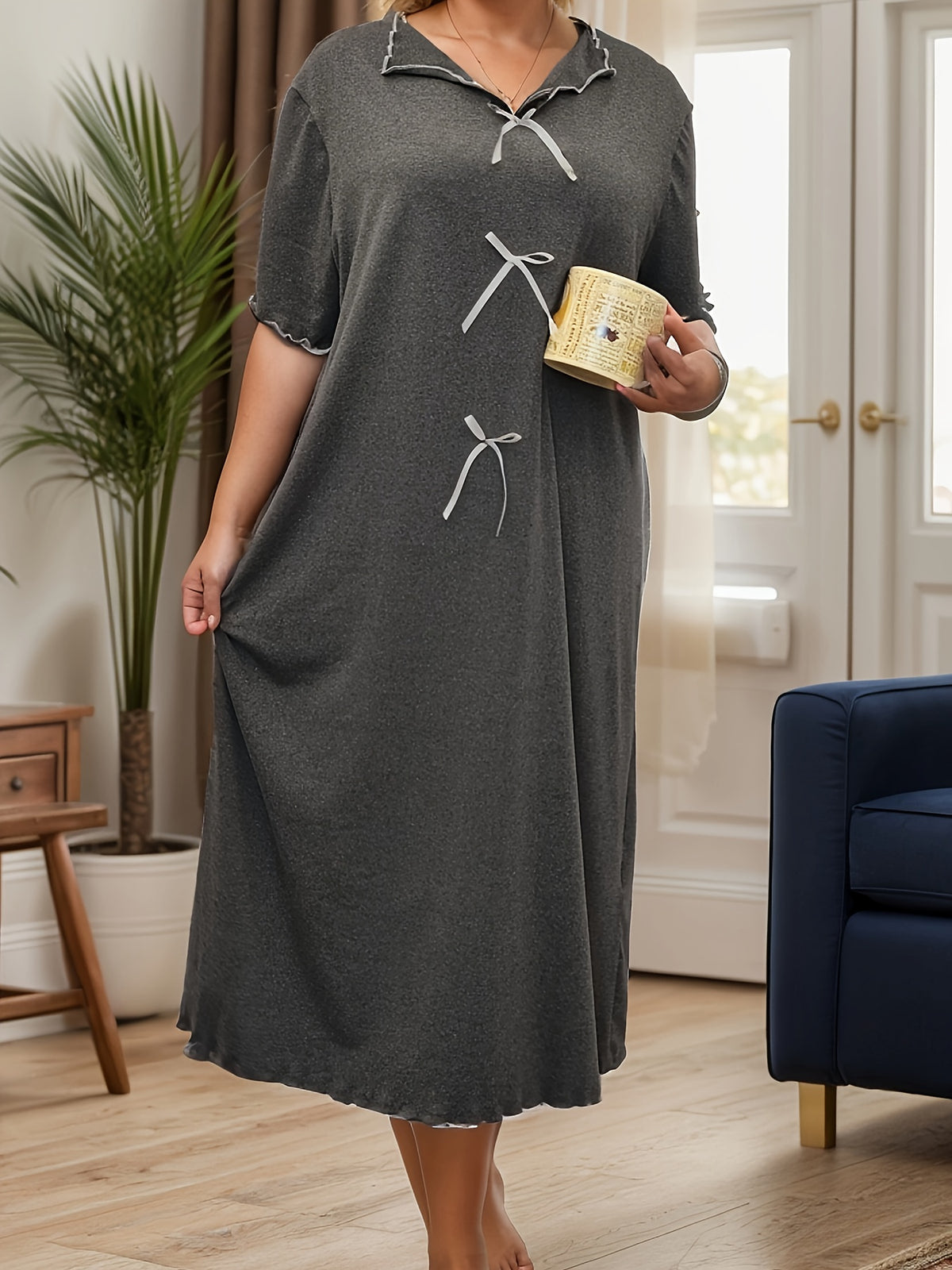 Chemise de nuit grande taille — Liseré ivoire et trois nœuds