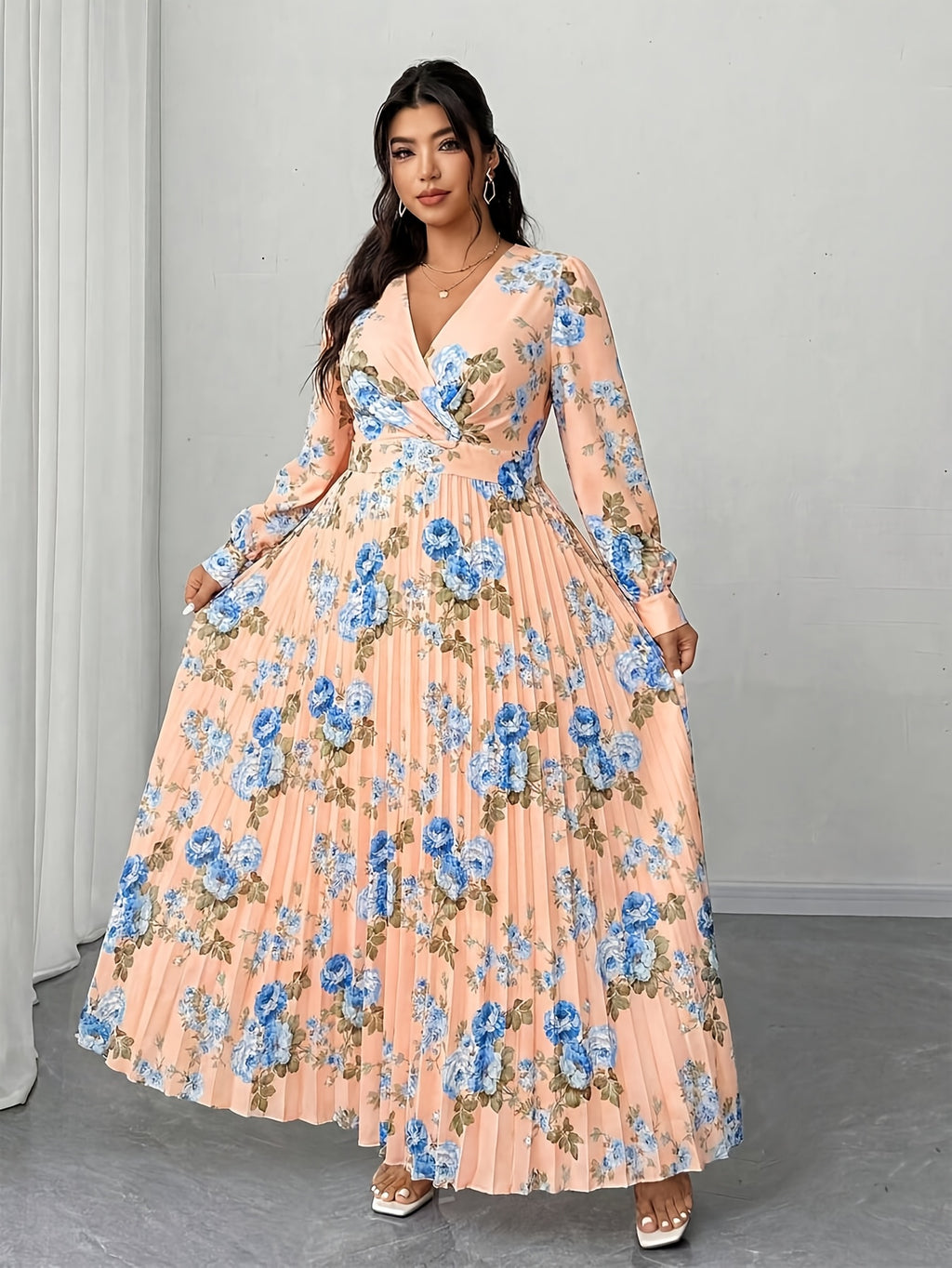 Robe longue grande taille — Roses, cache-cœur plissé soleil