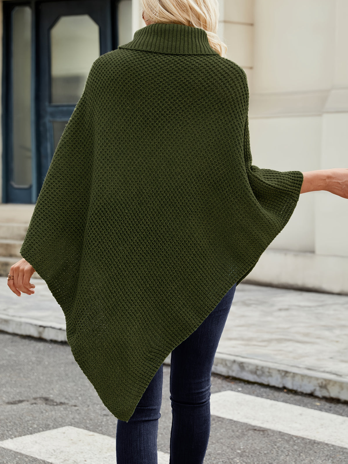 Pull grande taille en maille, maille souple, gros plan