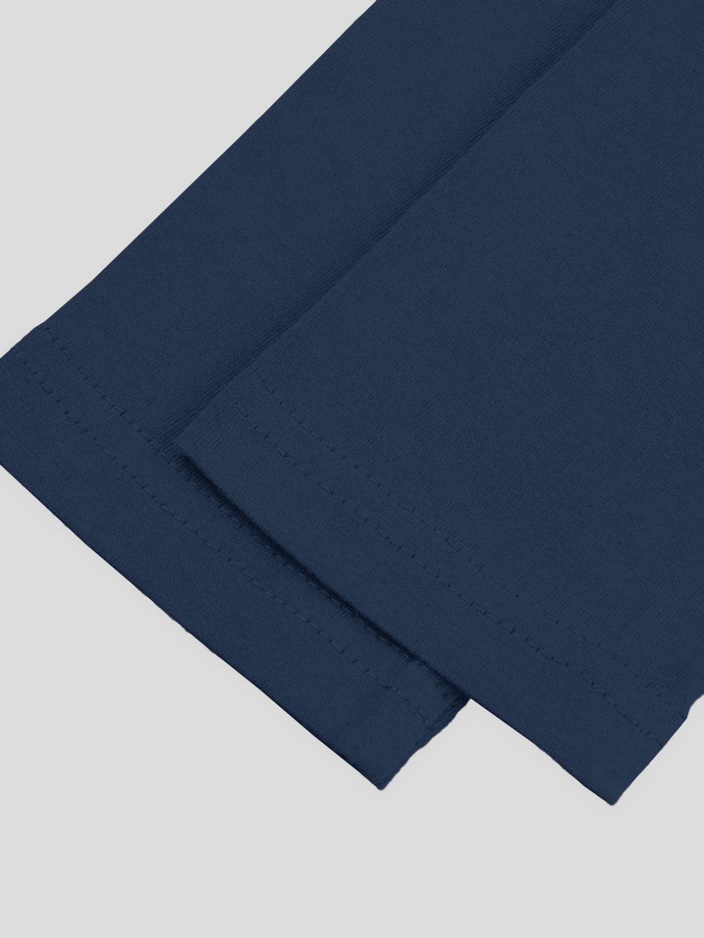 T-shirt grande taille, col rond, manches longues, toucher naturel, mise en situation