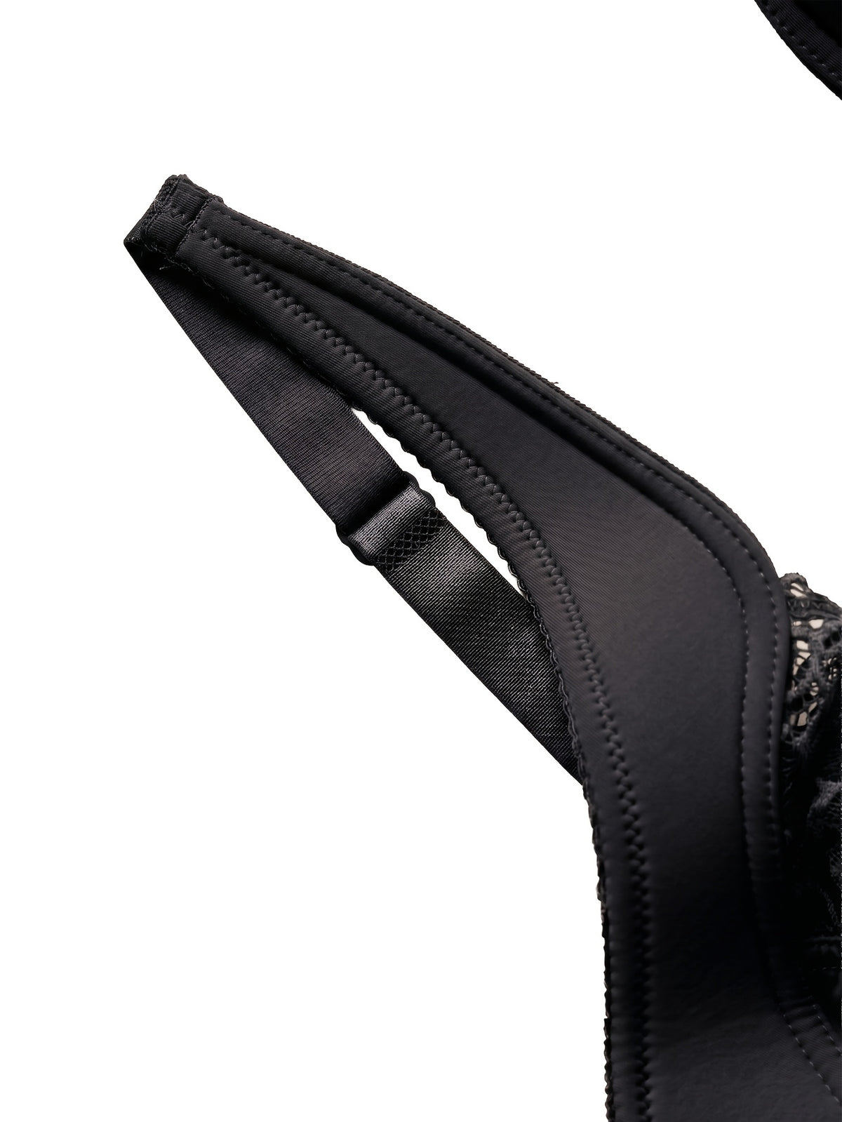 Soutien-gorge grande taille — Ailes hautes et haut ajouré