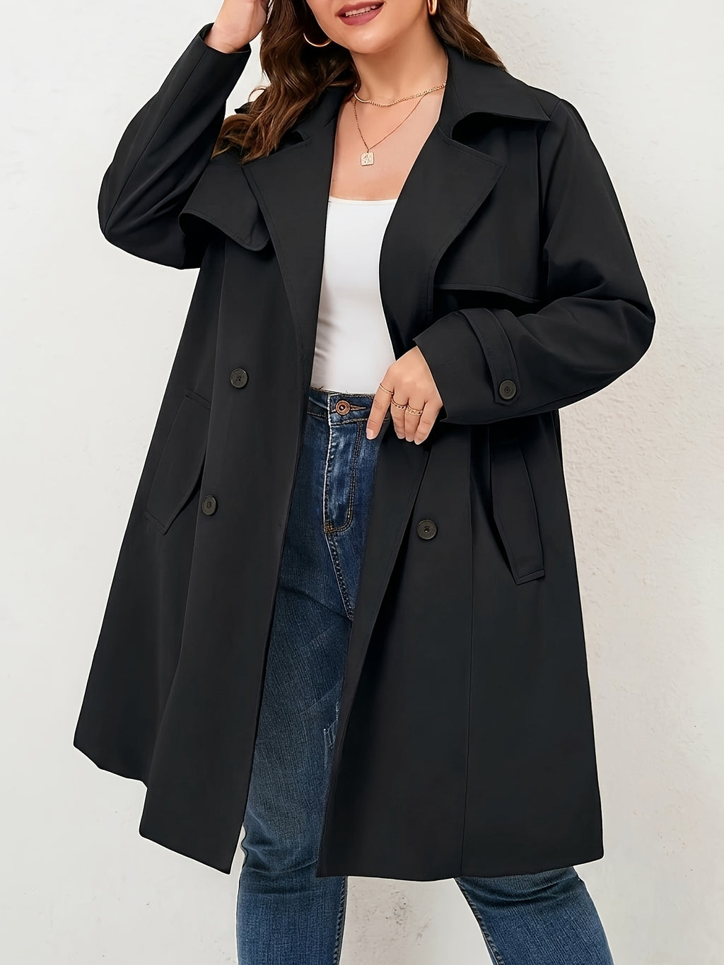 Trench grande taille, longueur midi, ceinture assortie, détail du tissu
