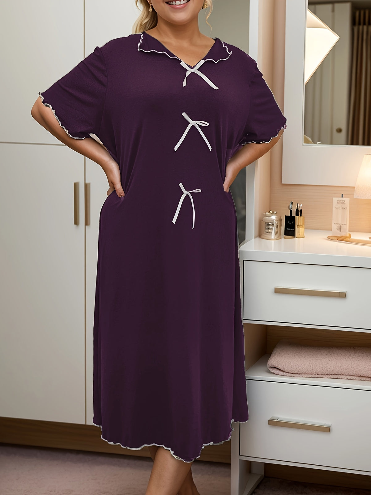 Chemise de nuit grande taille — Liseré ivoire et trois nœuds