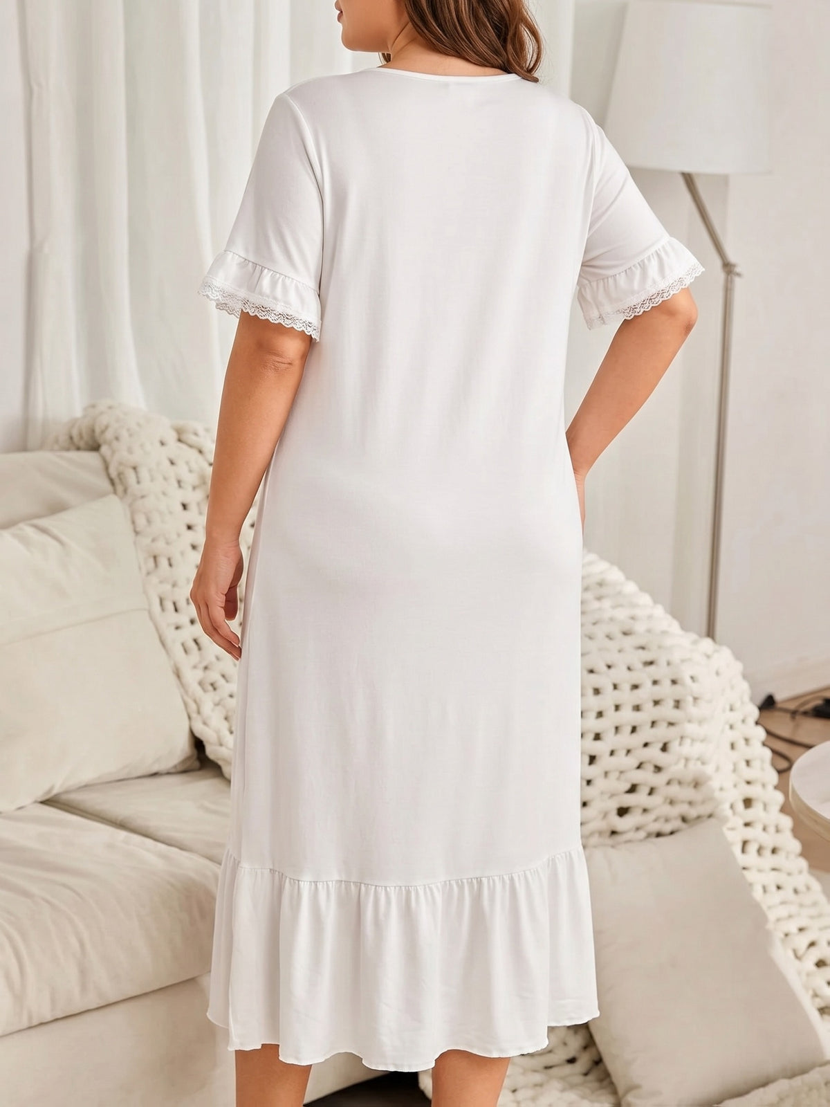 Chemise de nuit grande taille — Berthe de dentelle, ivoire