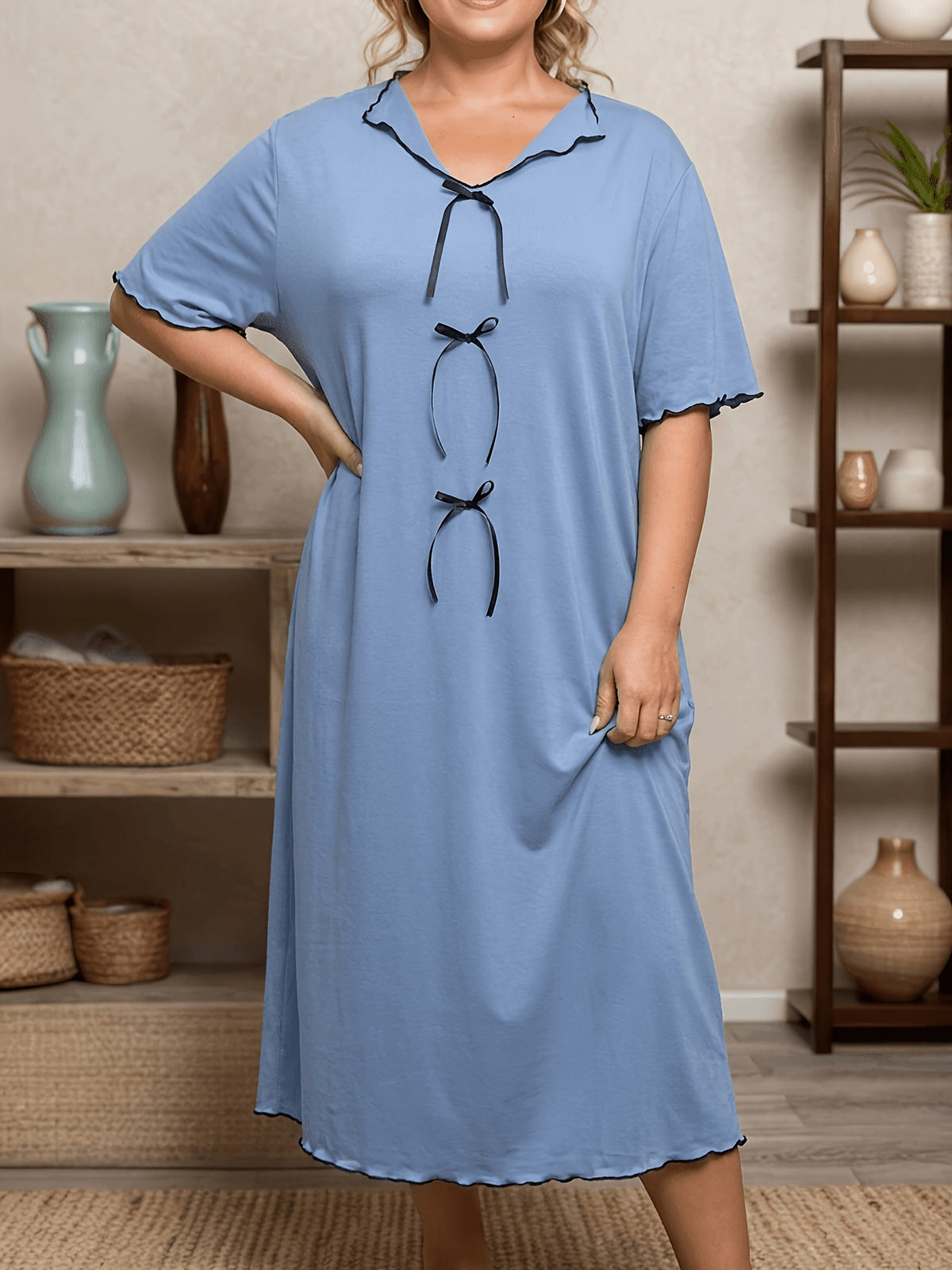 Chemise de nuit grande taille — Liseré ivoire et trois nœuds