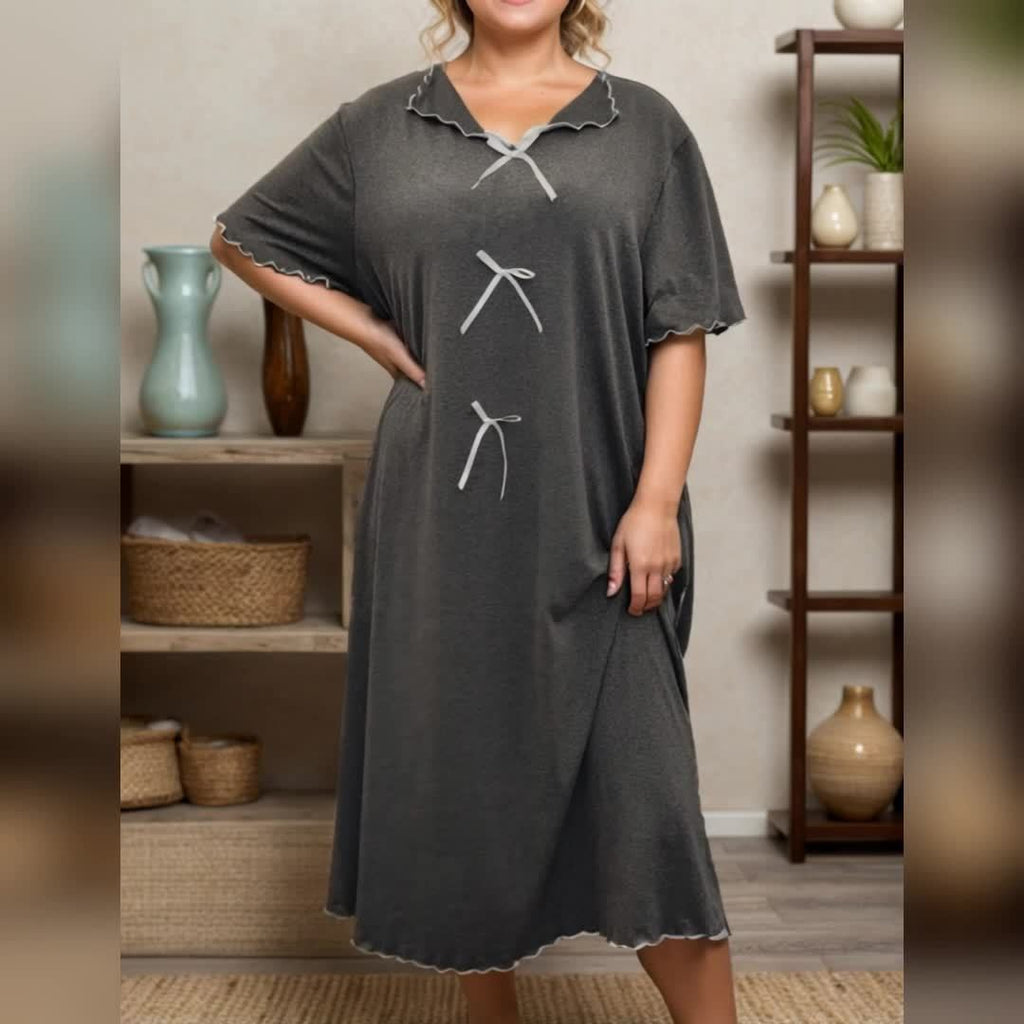 Chemise de nuit grande taille — Liseré ivoire et trois nœuds