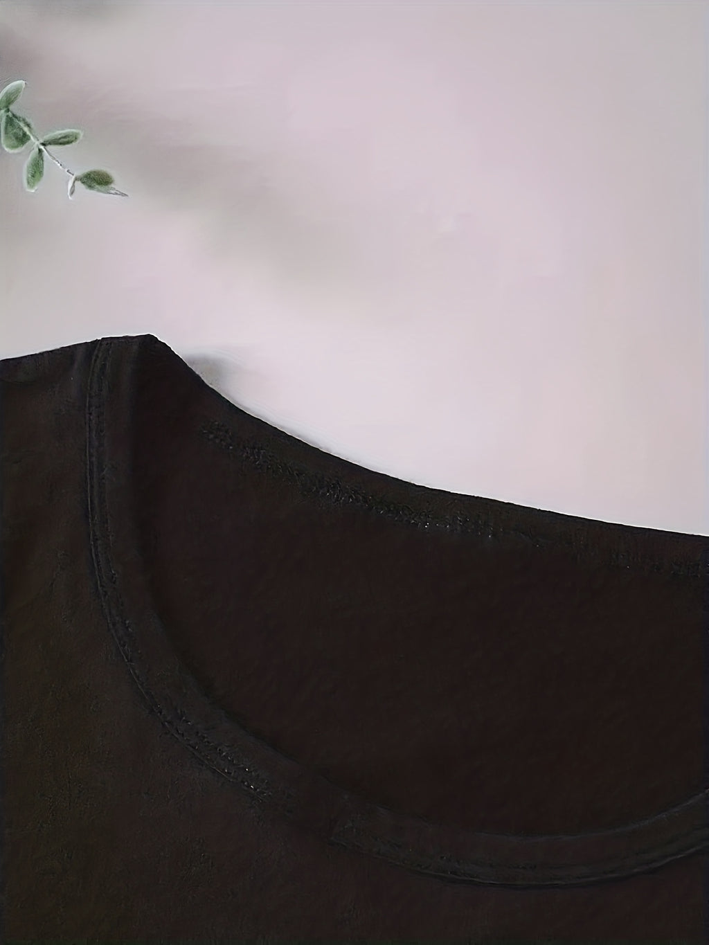 T-shirt grande taille, coupe ajustée, chaleur d'hiver, détail du col