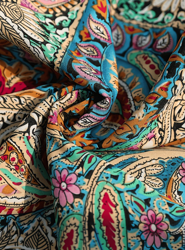 Kimono grande taille, coupe ample, détail du tissu